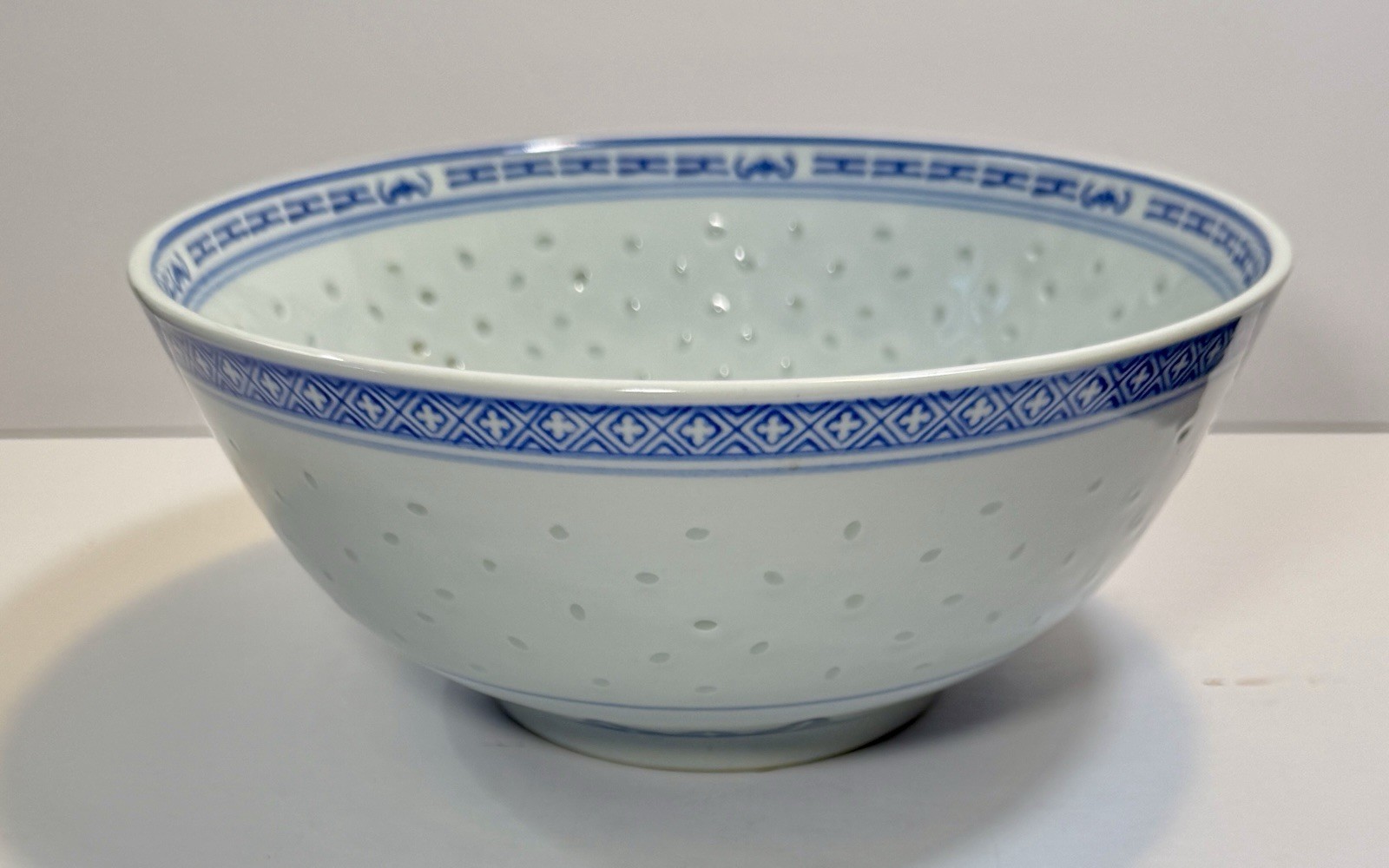 Vintage Chinese Jingdezhen Porcelain Rice Grain Serving Bowl - 9-3/4" x 4" - Image 2