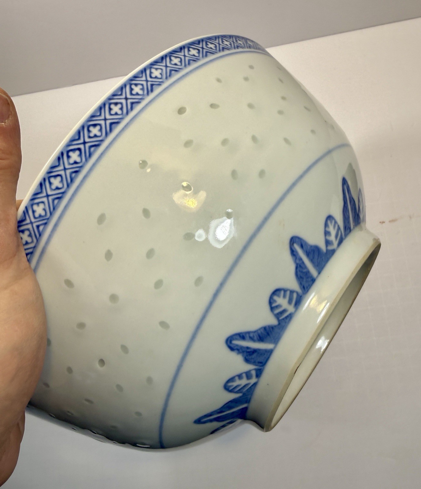 Vintage Chinese Jingdezhen Porcelain Rice Grain Serving Bowl - 9-3/4" x 4" - Image 5