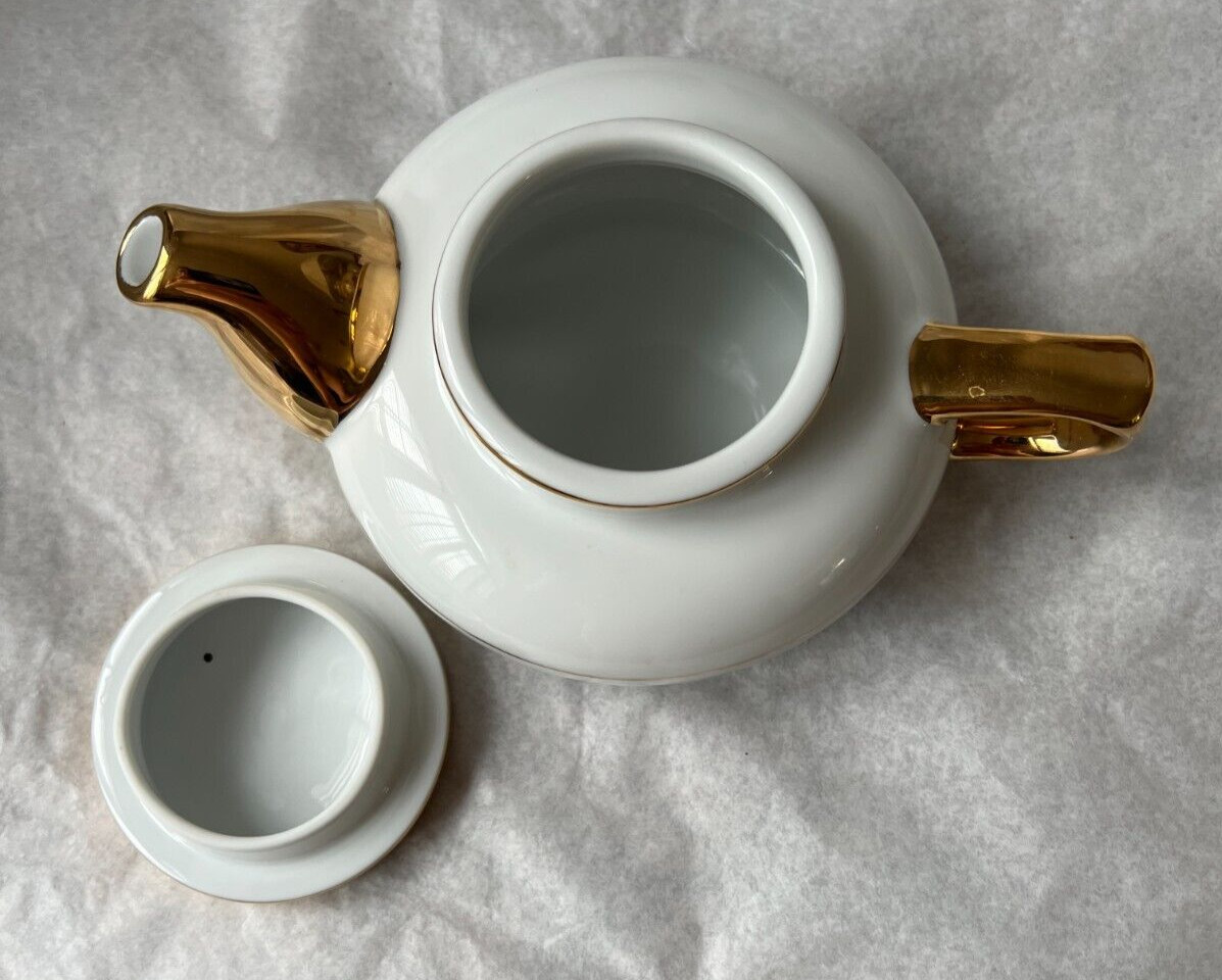 Mlesna Teapot - Gold and White - Sri Lanka Porcelain - 2 Cups - Image 2