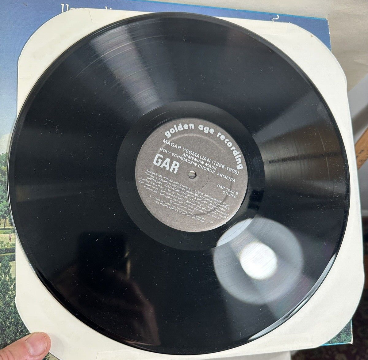 The Holy Echmiadzin Chorus – Armenian Mass - Golden Age 1032-3 - Image 4