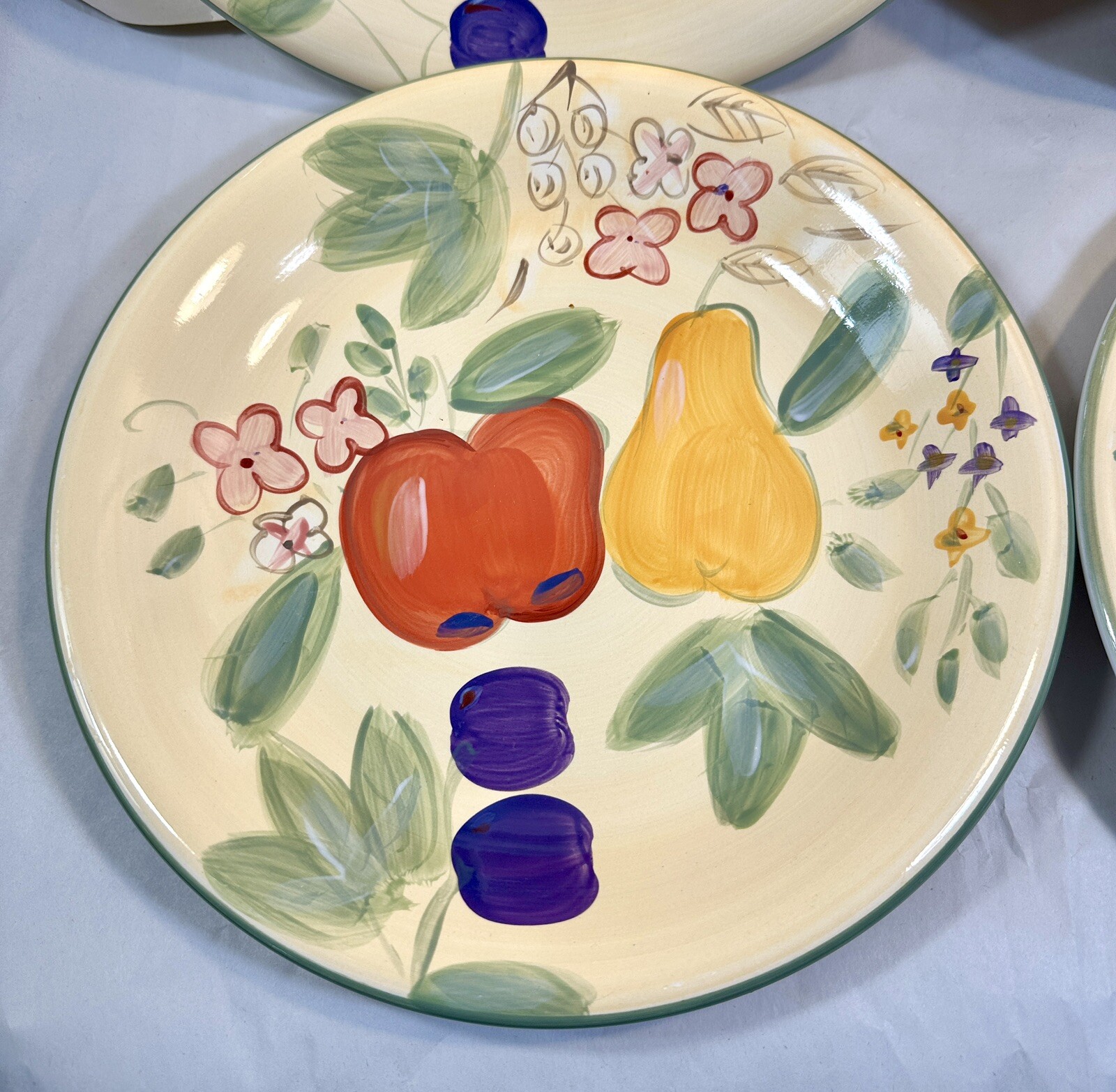 Set of Four (4) Gibson Everyday Fruit Grove Dinner Plates - NWOT, Unboxed - Image 5