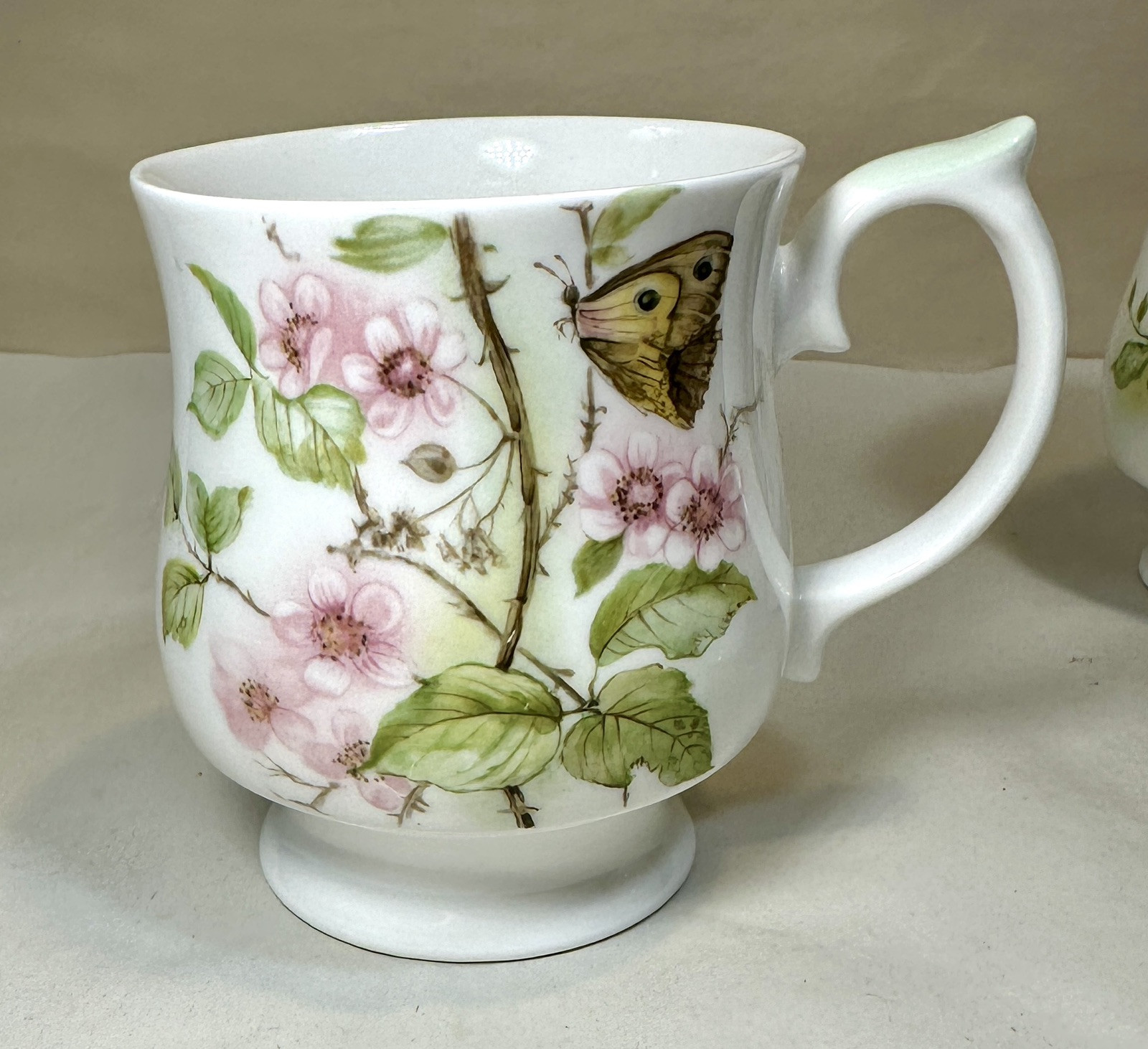 Set of 3 Elizabethan Staffordshire Fine Bone China Flower Stack Coffee Mugs - UK - Image 4