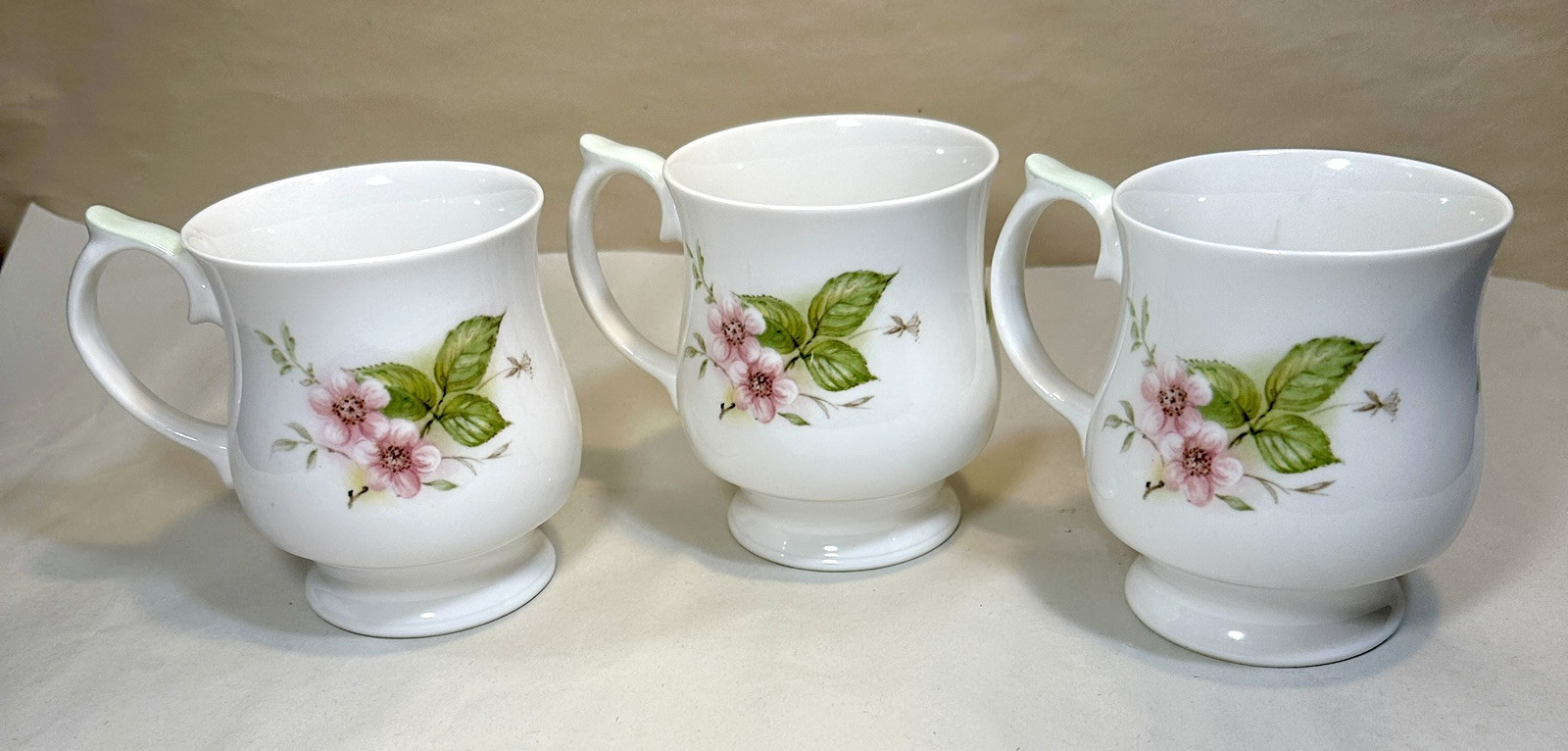 Set of 3 Elizabethan Staffordshire Fine Bone China Flower Stack Coffee Mugs - UK - Image 6
