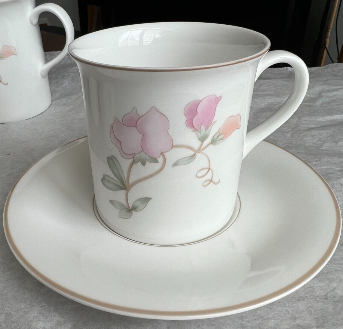 Six Corning Carmel Cups & Saucers - Pristine - Image 3