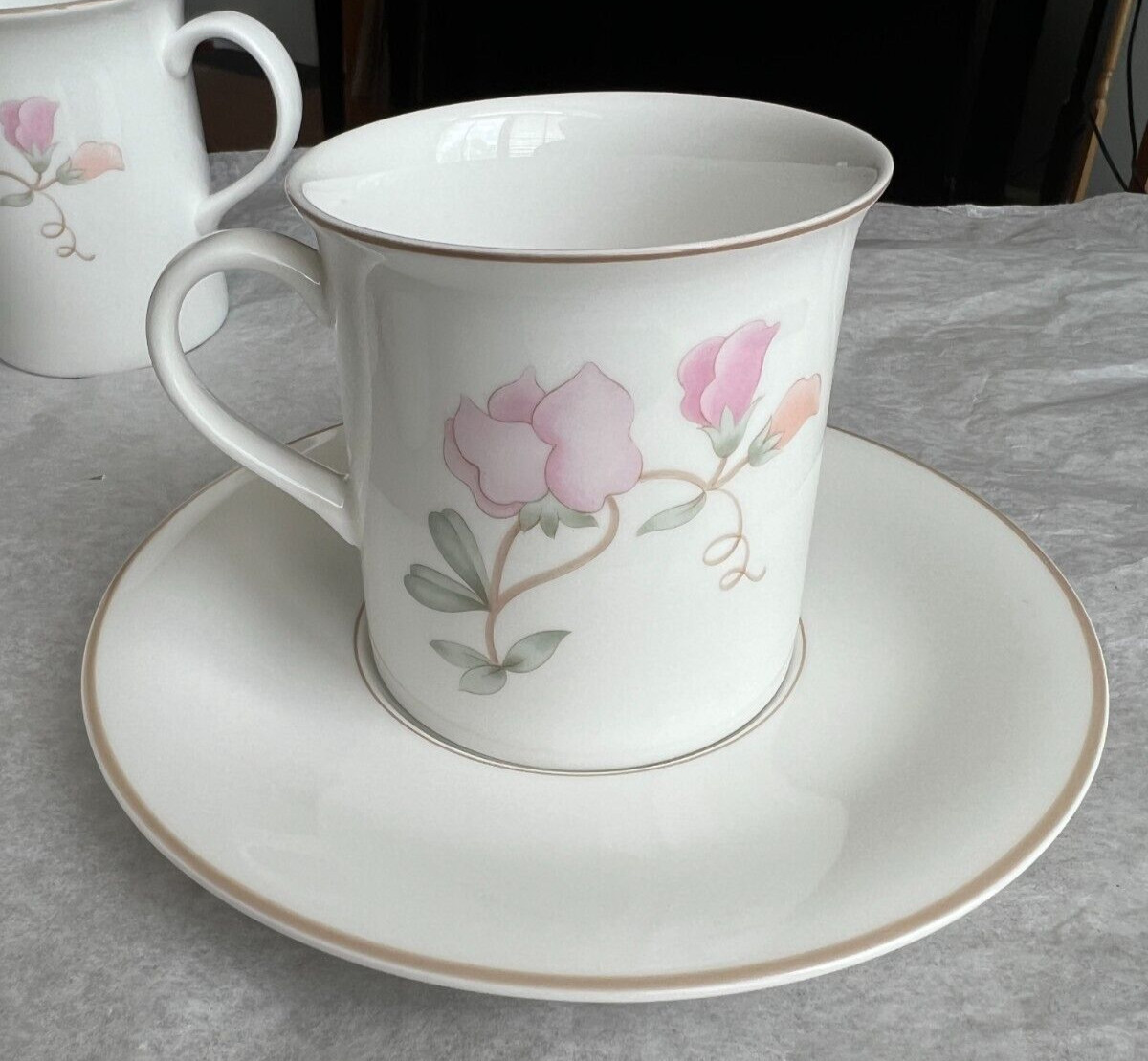 Six Corning Carmel Cups & Saucers - Pristine - Image 4