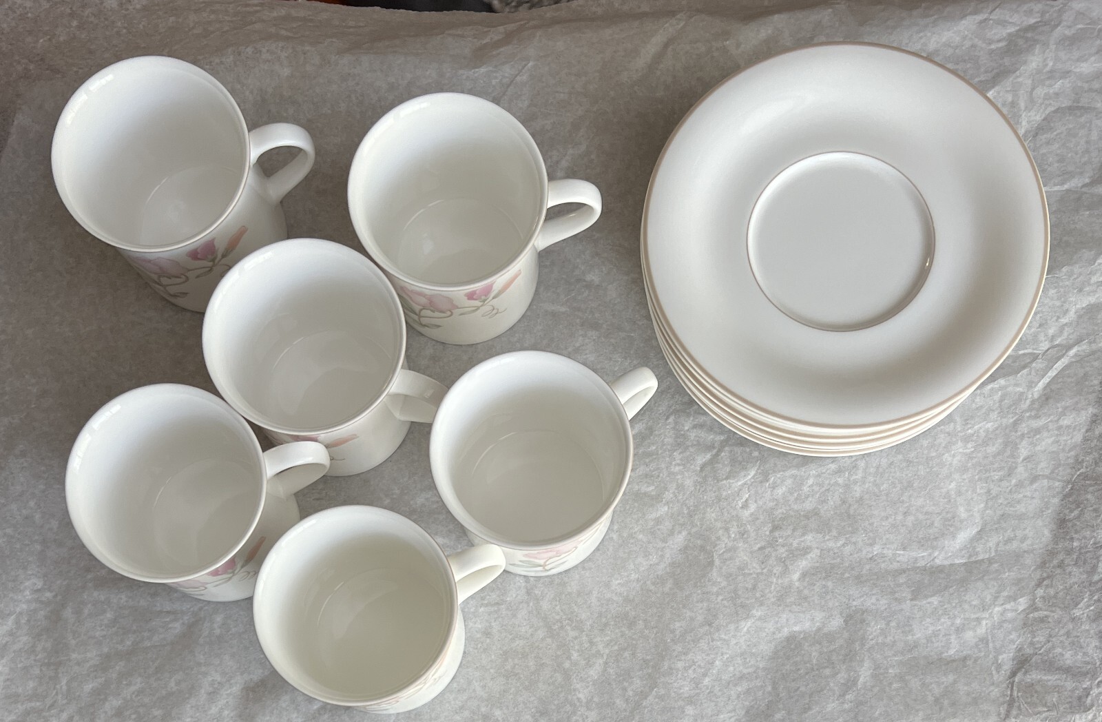 Six Corning Carmel Cups & Saucers - Pristine - Image 5