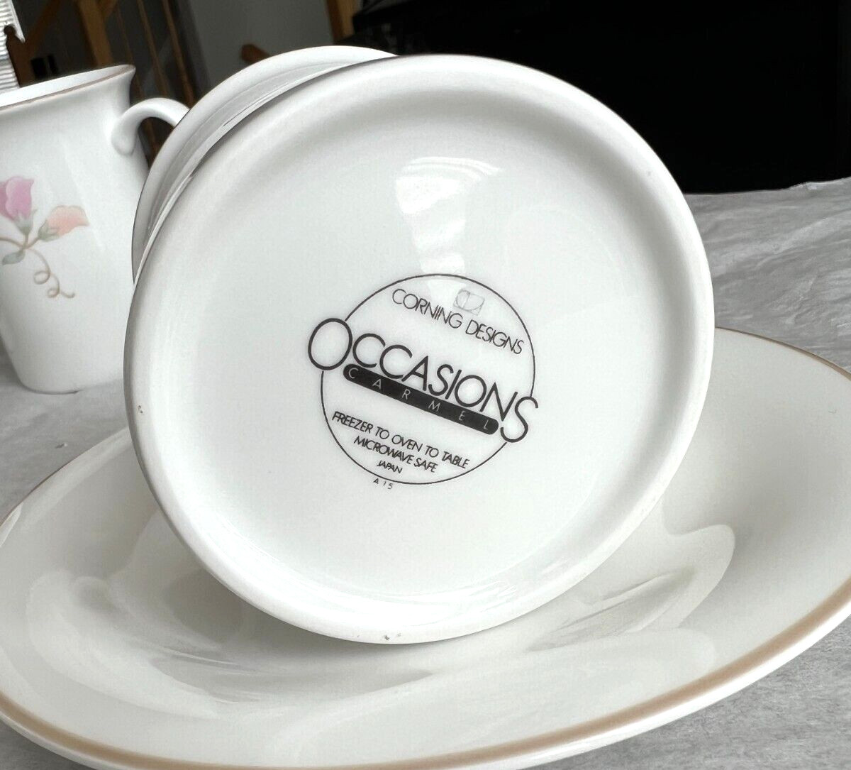Six Corning Carmel Cups & Saucers - Pristine - Image 6