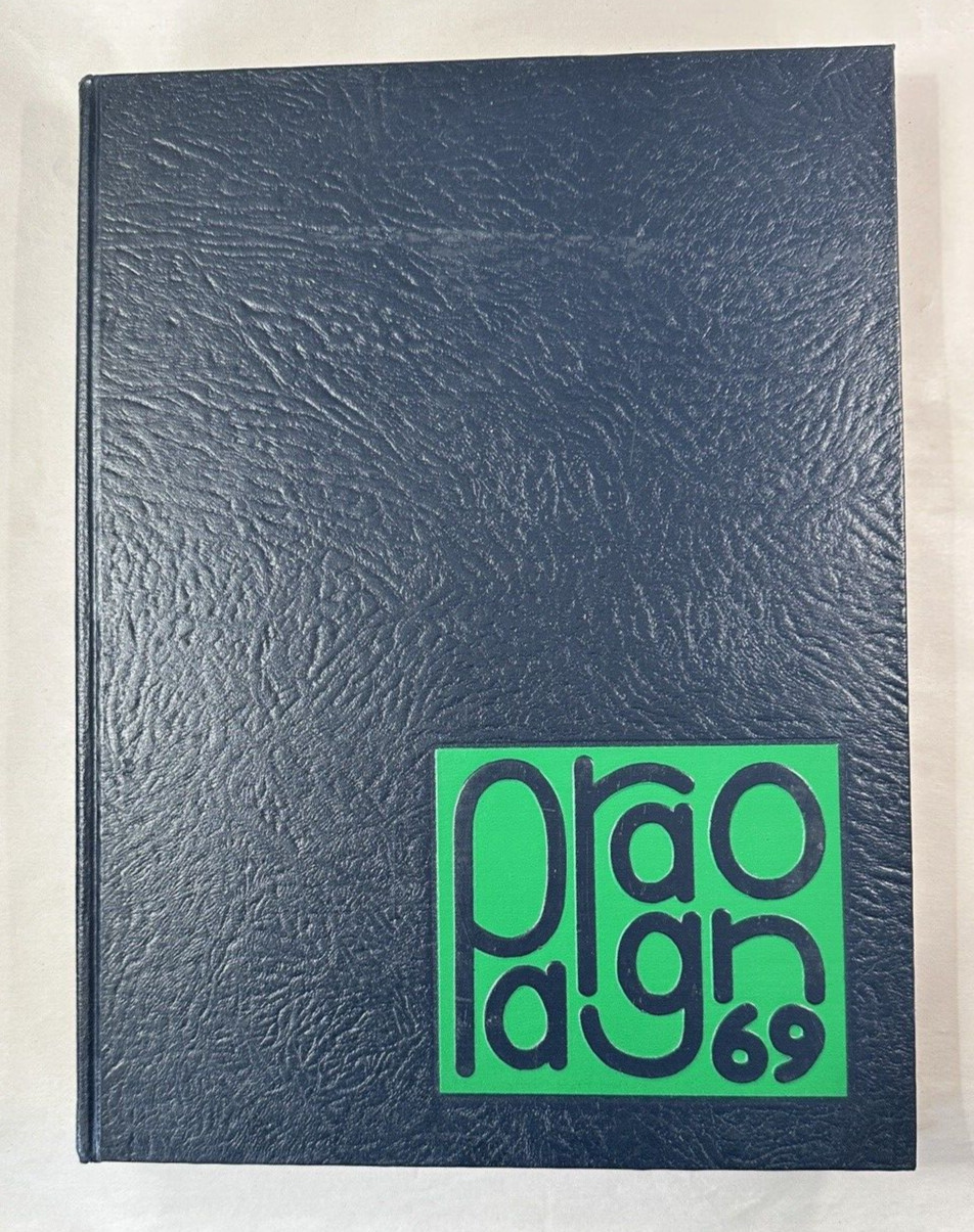 1969 Oakton High School Yearbook -Paragon - Vienna, Virginia