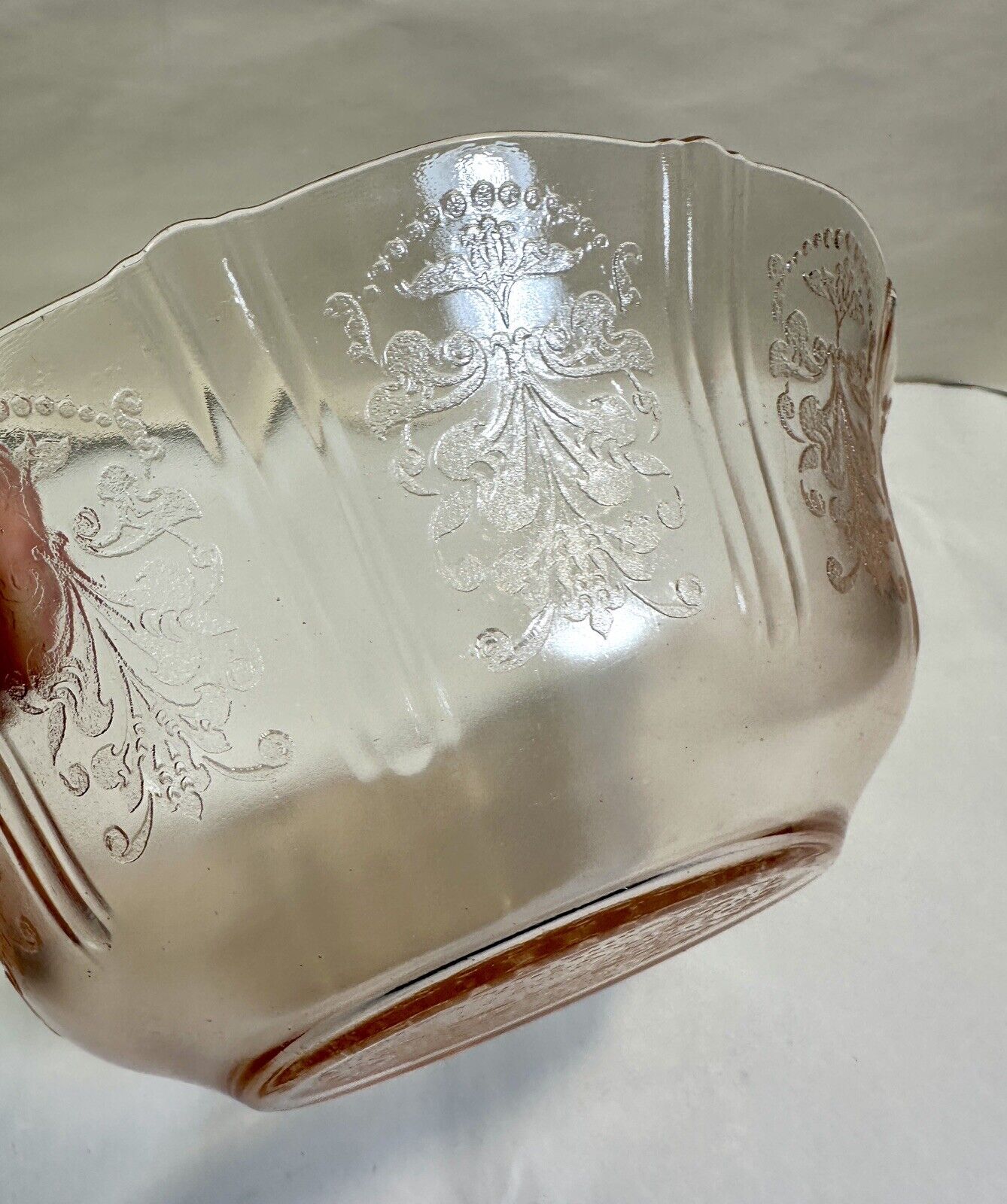 American Sweetheart Pink Depression Glass Berry Bowl Set 6 Pieces - Image 8