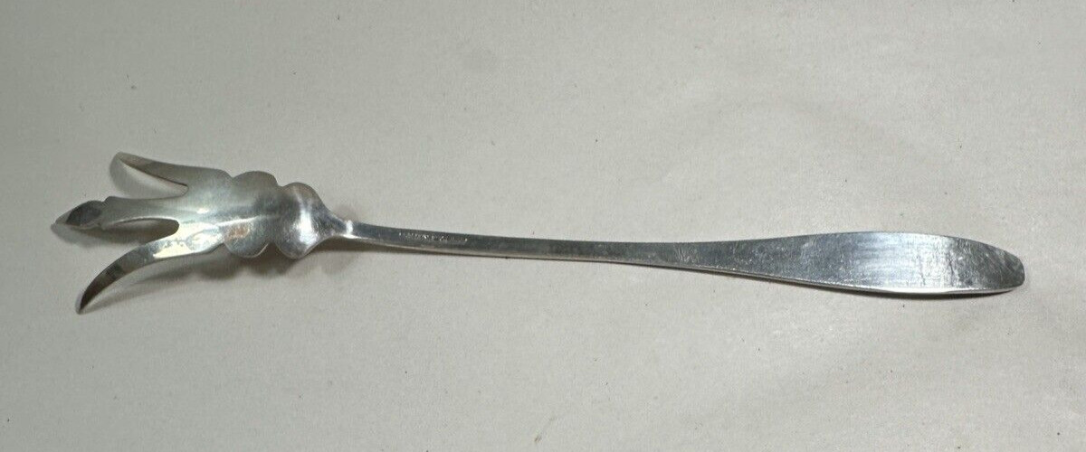 Vintage Stieff Forget Me Not 9" Silver Lettuce Fork - Puritan - 1940s - Image 4