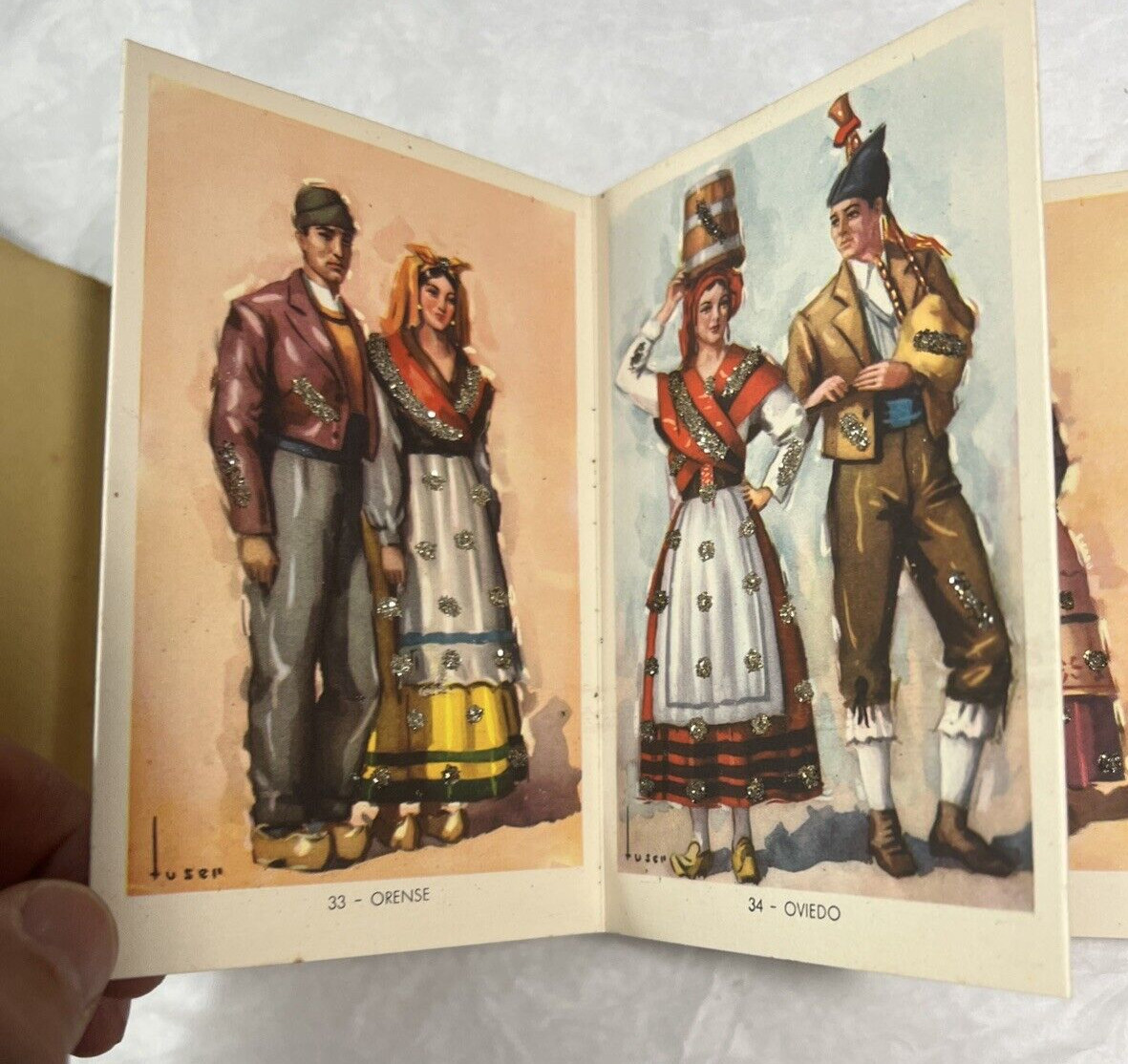 Trajes Tipicos Españoles - Notebook of 50 Postcards - Video - Image 13
