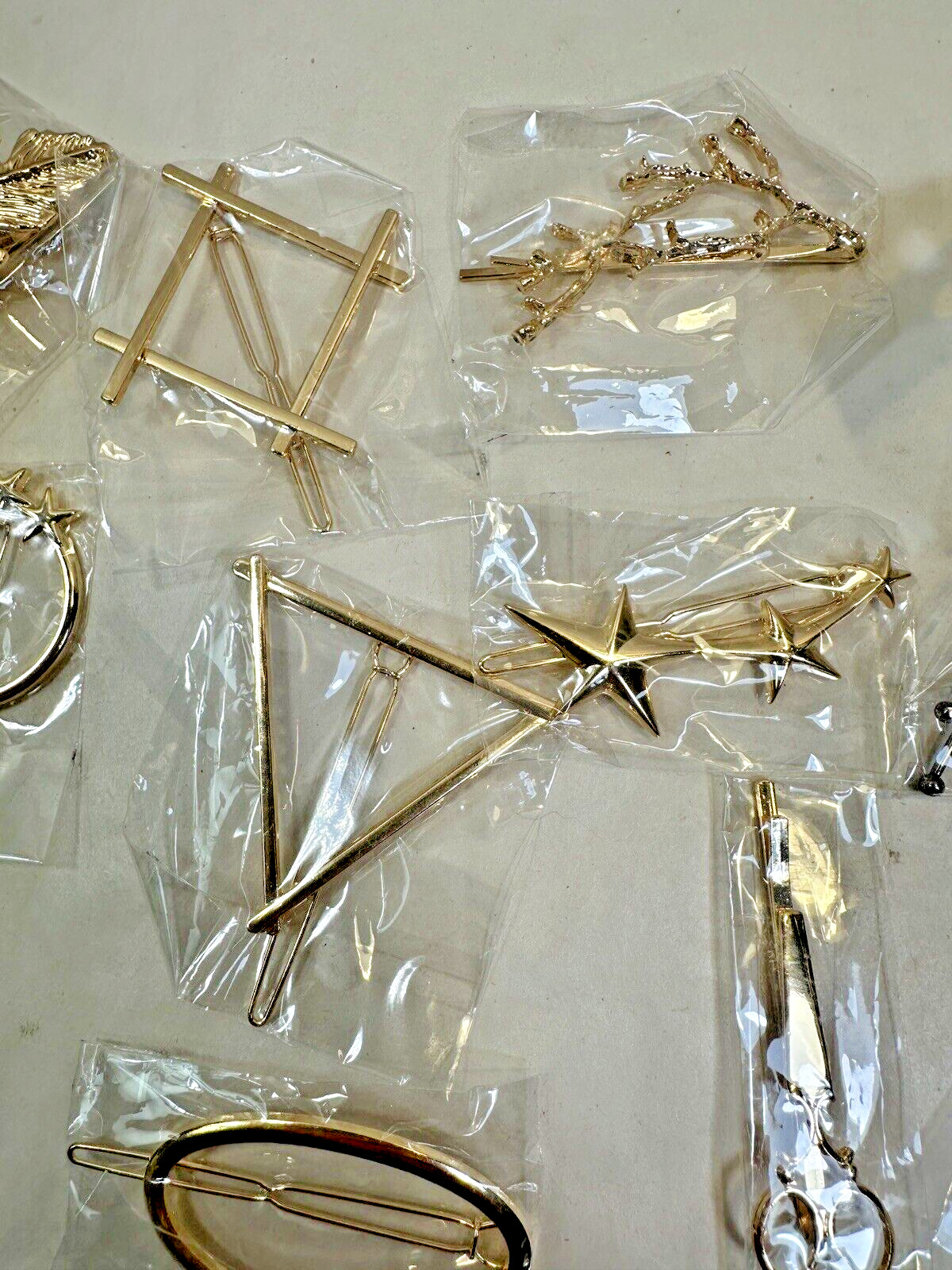 Lot of 21 Women's Hairpins - Brand New in Plastic Wrap - Image 2