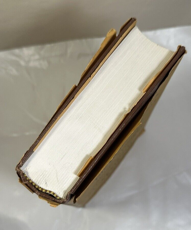 Divry's English -Greek And Greek - English Desk Dictionary 1982 - HC/DJ - Image 7