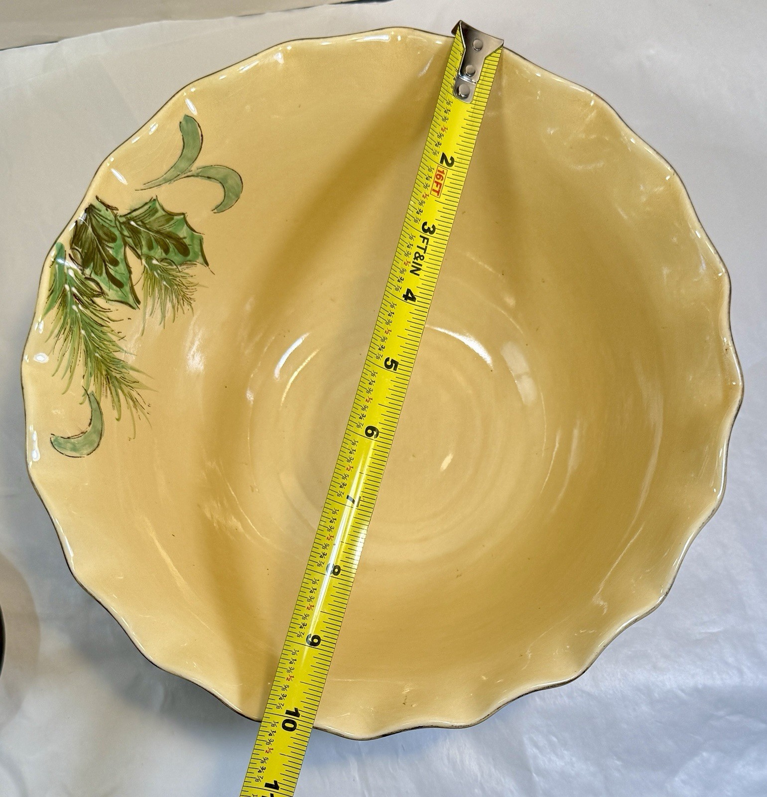 Maxcera 10" Serving Bowl - Red Cardinal / Berries / Holly / Xmas Motifs - EUC - Image 9