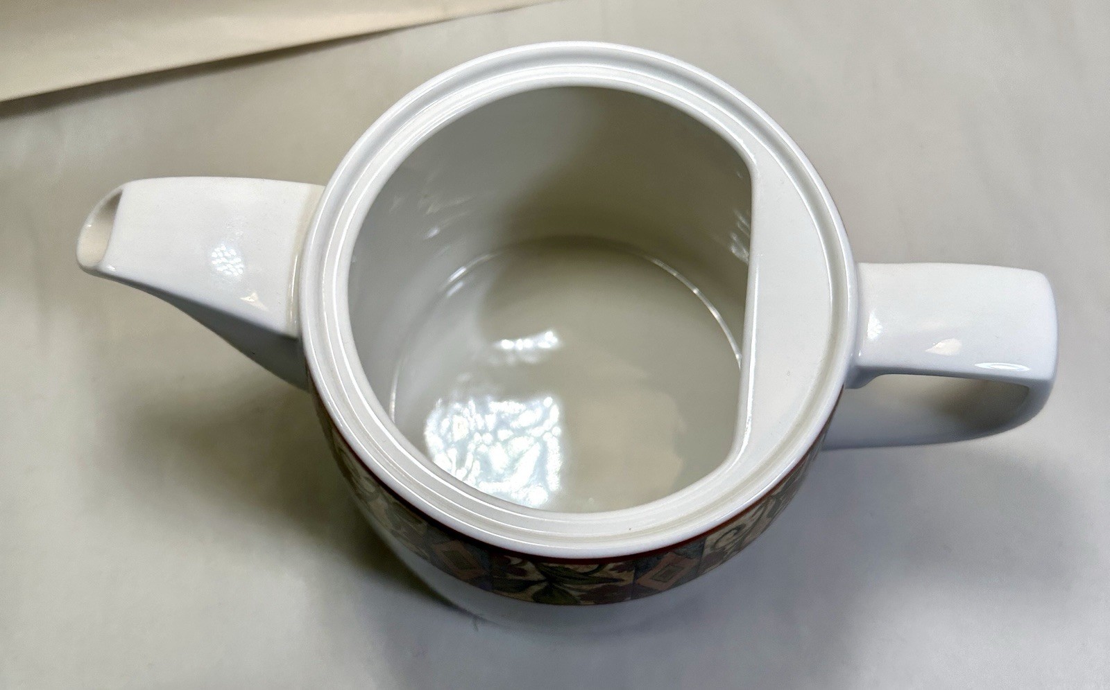 Cinnabar by Royal Doulton Coffee / Tea Pot - No Lid - EUC - Image 3