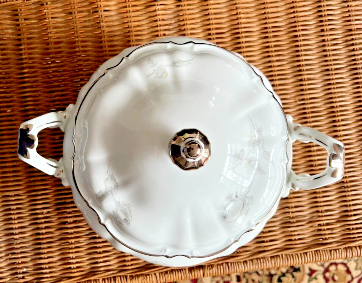 Hutschenreuther Sylvia Gray Rose / Platinum Round 9" Covered Vegetable Dish NEW - Image 7