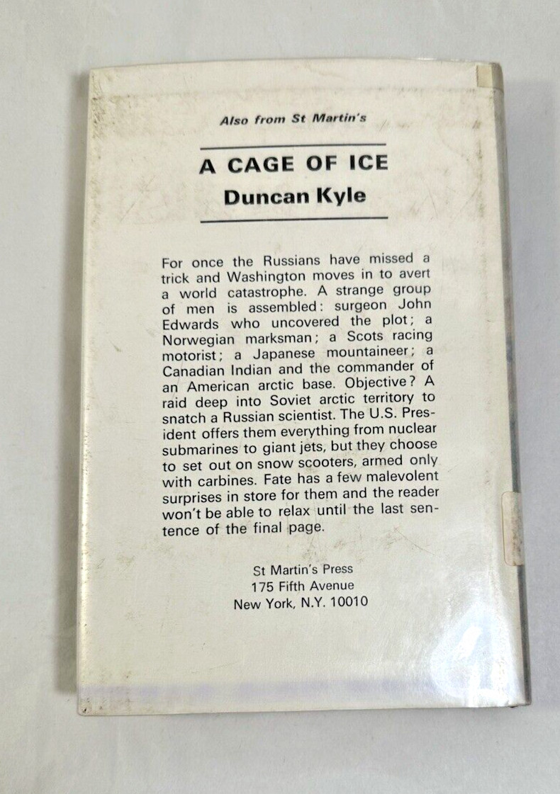 FLIGHT INTO FEAR by Duncan Kyle - 1972  First Edition Hardcover / Dust jacket - Image 7