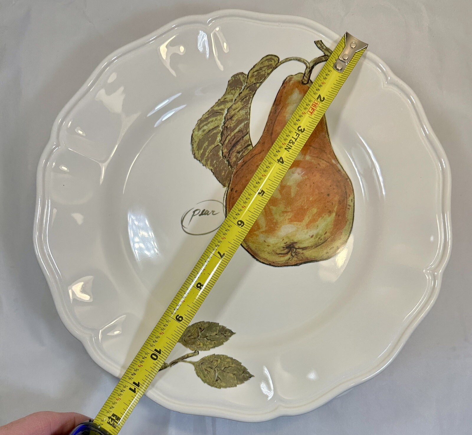 Set of 3 Opificio Etico Ceramic Scalloped Pear Theme Dinner Plates Italy 11” NOS - Image 3