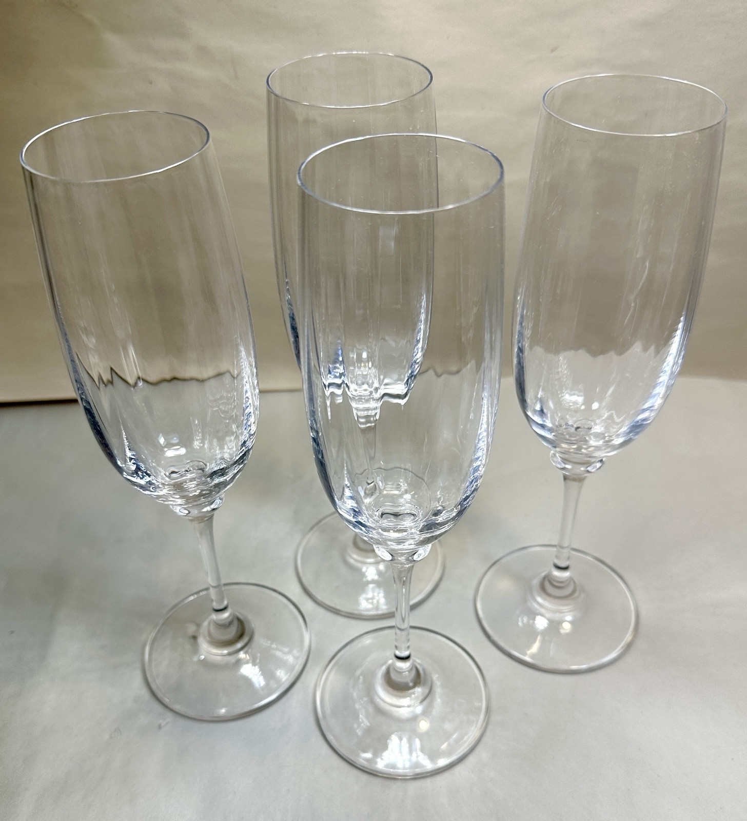 Four Mikasa Austria STEPHANIE T7201 Crystal Optic Bowl 8 1/2” Champagne Flutes - Image 1