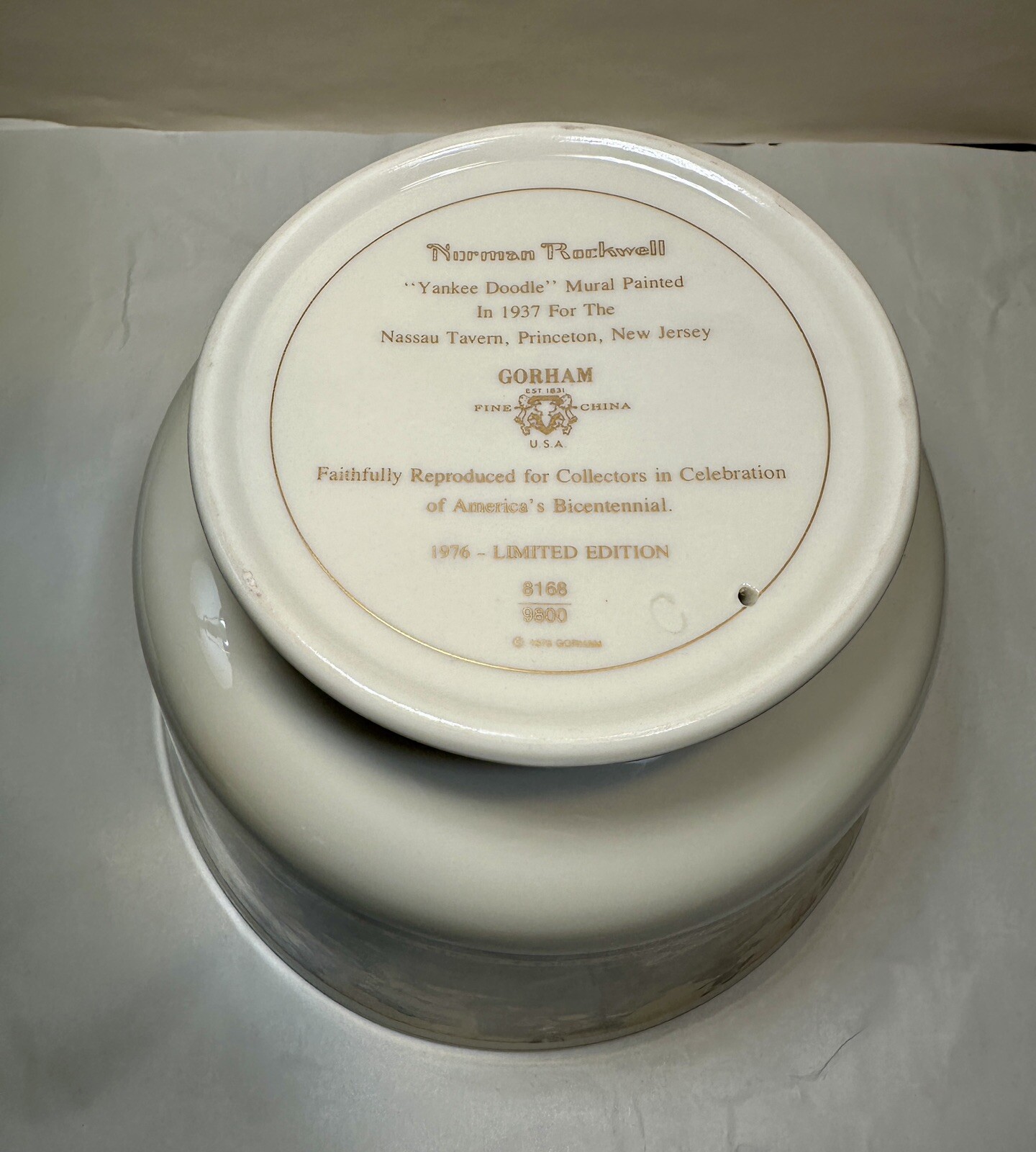 Norman Rockwell 1976 Gorham Limited Edition Bowl - Yankee Doodle Mural, 1937 - Image 6