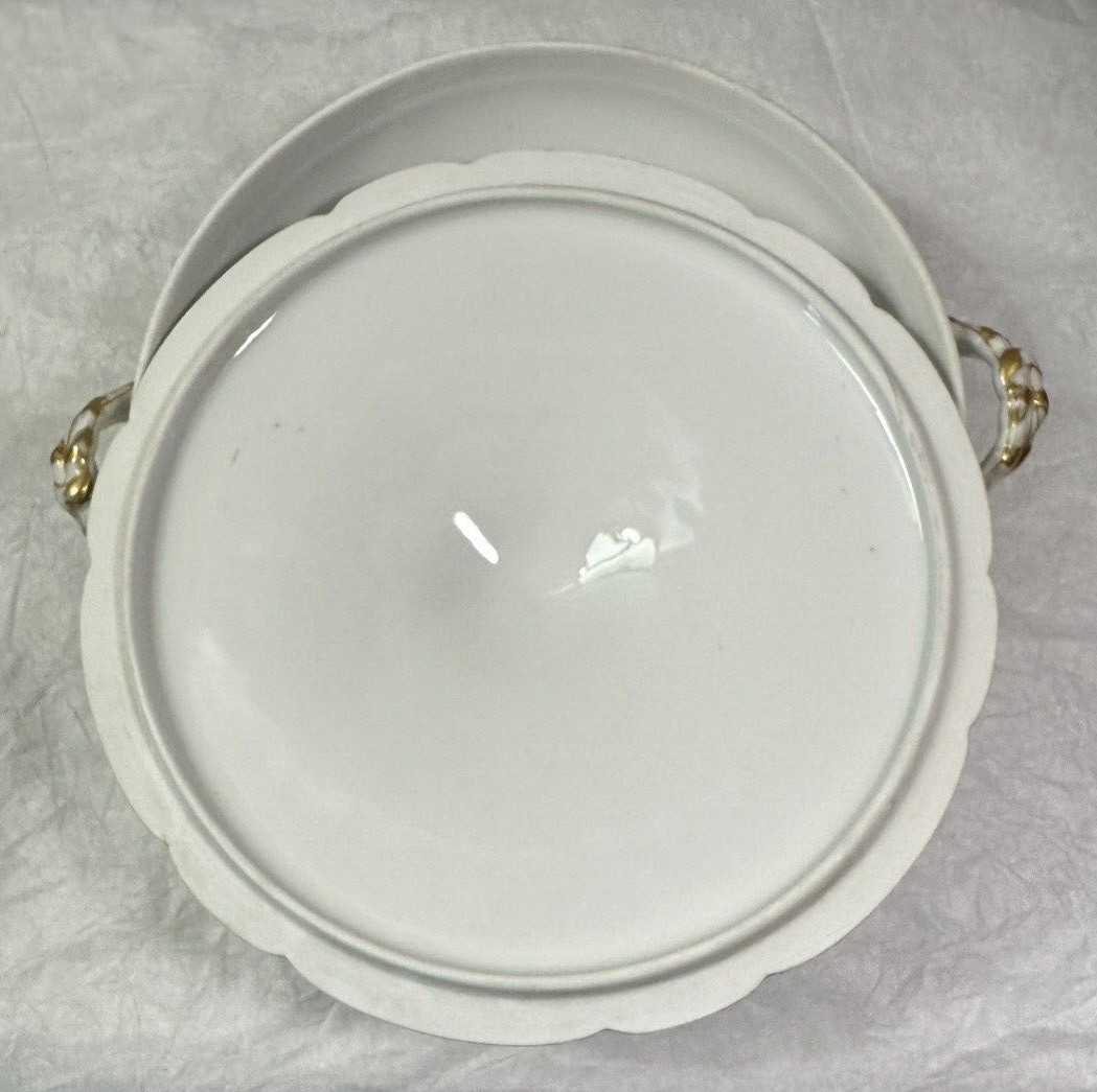 Jean Pouyat J.P.L Limoges Hand Painted Covered Vegetable Dish - Circa 1895 - Image 4