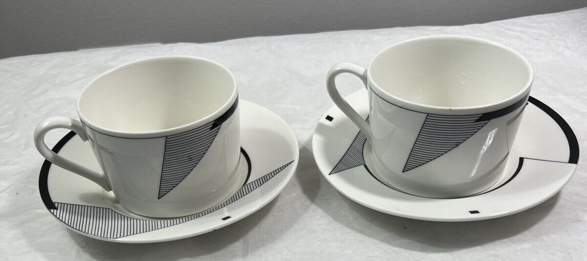 Two (2) Christopher Stuart's Optima HK200 Angles Cups & Saucers - Image 8
