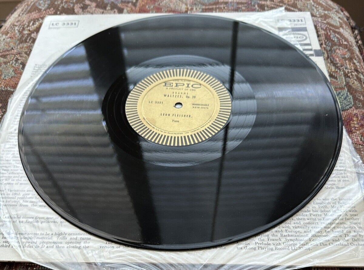 Brahms: Haydn Variations / Waltzes Op. 39 - Leon Fleisher - Epic LC 3331