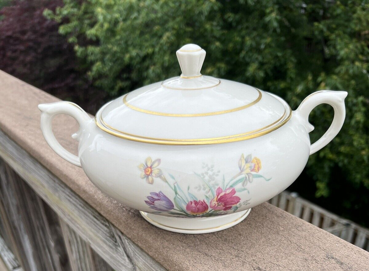 Lamberton Ivory China "Scammell" Covered Vegetable Bowl with Handles - Image 6