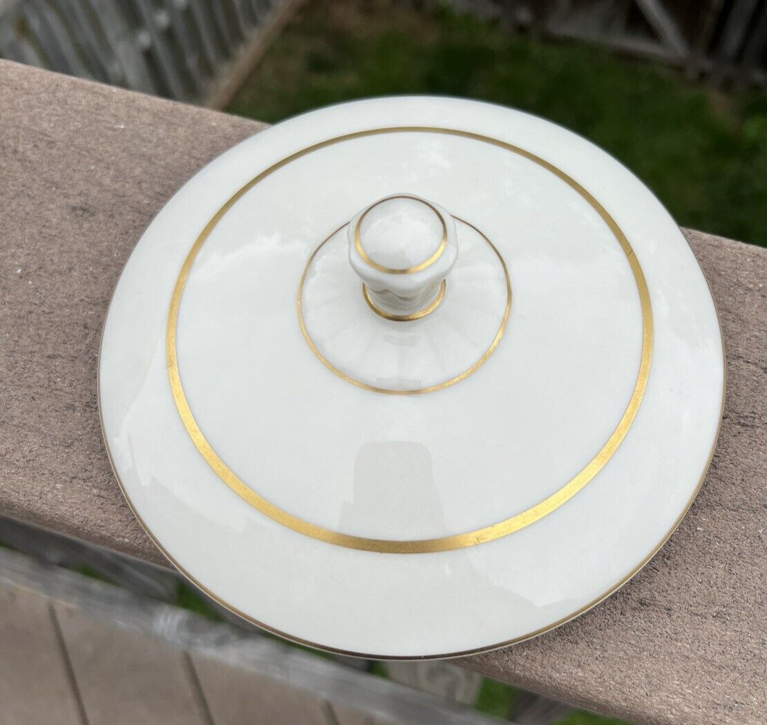 Lamberton Ivory China "Scammell" Covered Vegetable Bowl with Handles - Image 8