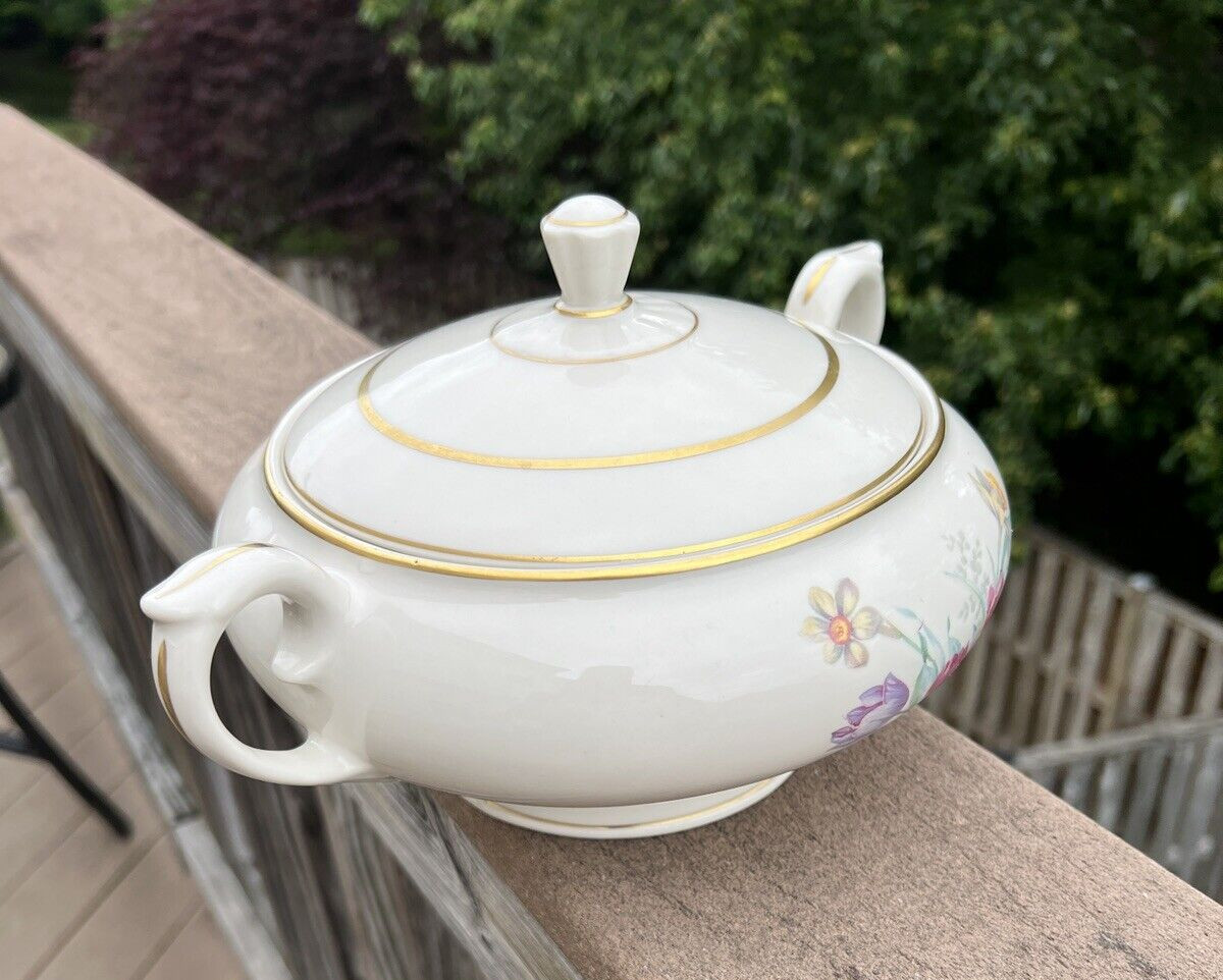 Lamberton Ivory China "Scammell" Covered Vegetable Bowl with Handles - Image 9