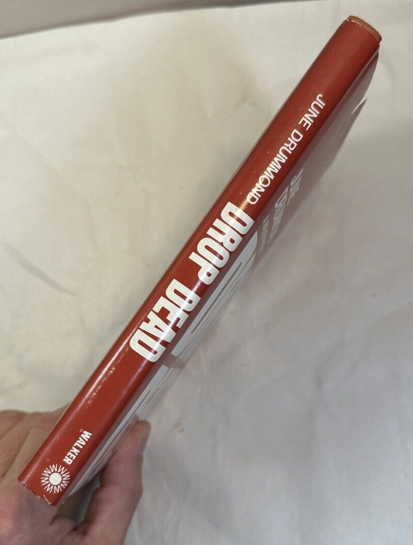 Drop Dead - June Drummond 1974 - First Ed. Hardcover / Dust Jacket - Like New - Image 4