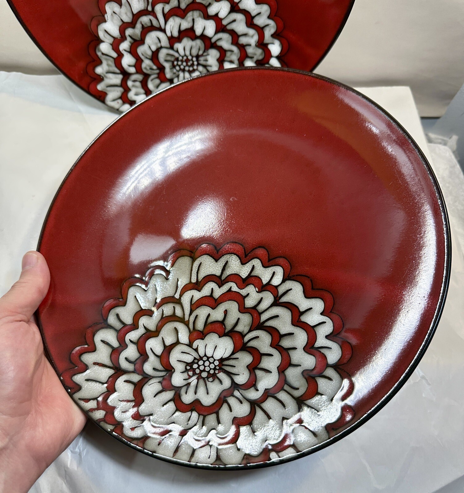 Two (2) Pier 1 Geranium Dinner Plates -- 11 Inches - Image 6