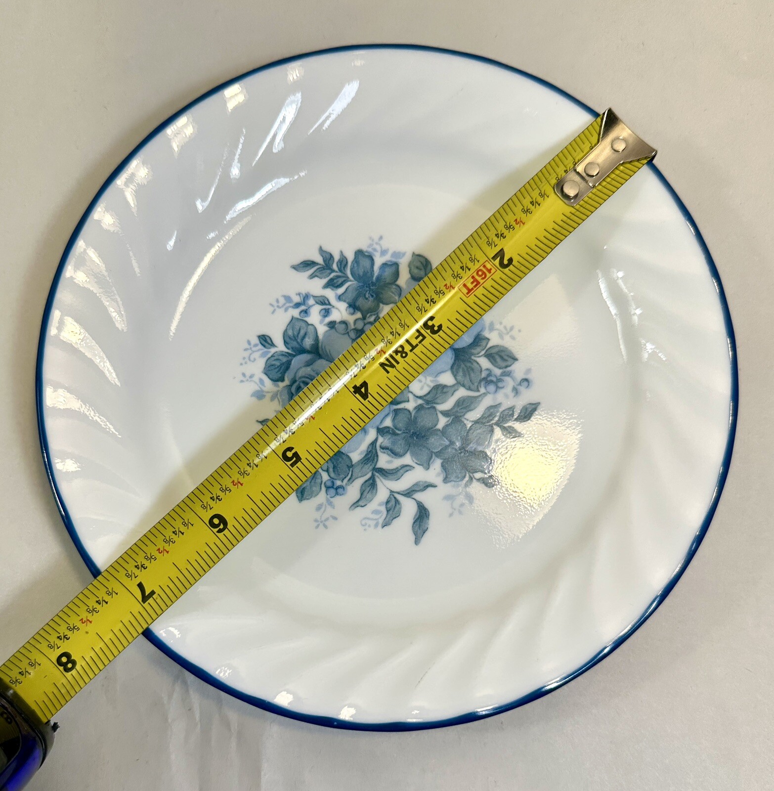 Set of 4 Corelle Blue Velvet Roses Bread / Dessert / Salad Plates  - 7-1/4"  NOS - Image 3