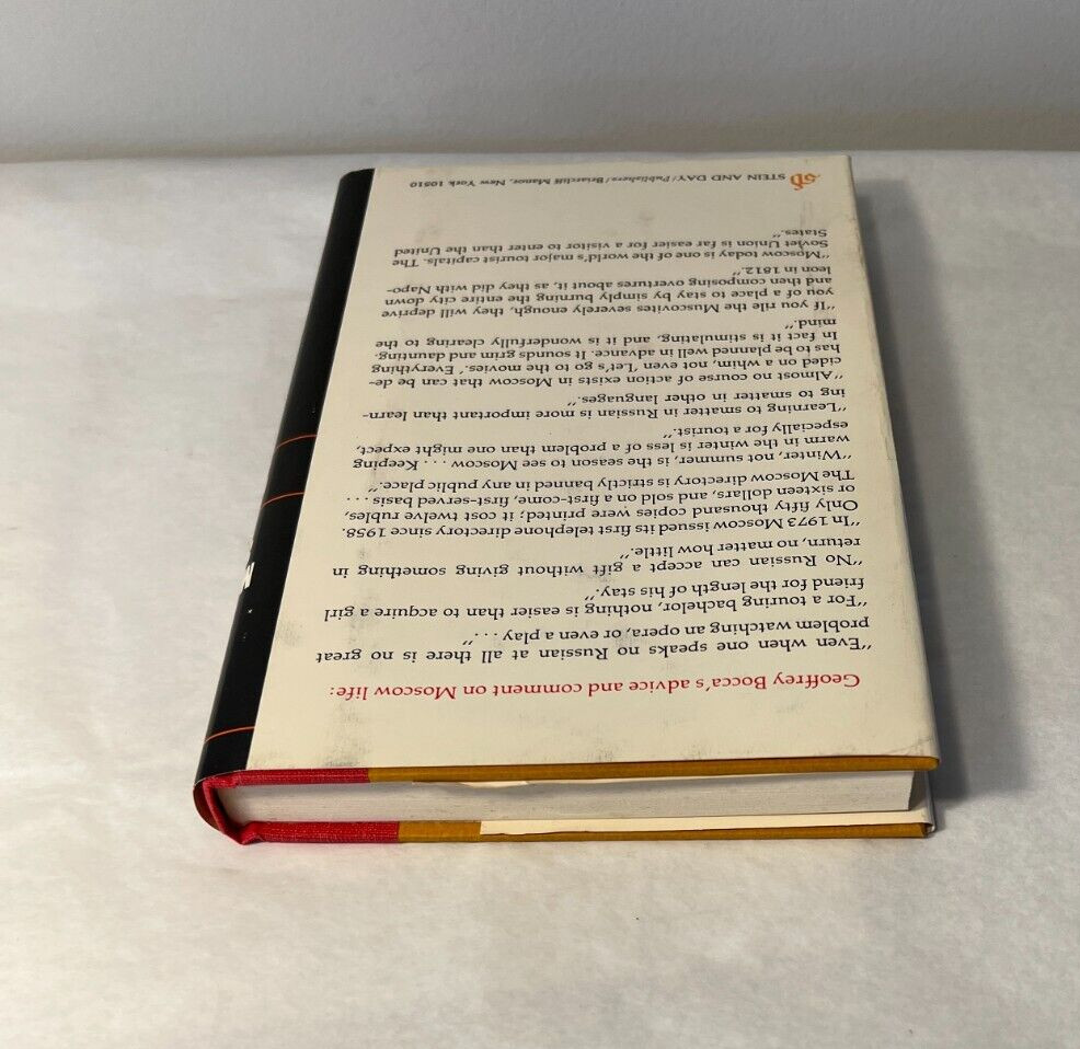 THE MOSCOW SCENE By Geoffrey Bocca - Hardcover - Image 2