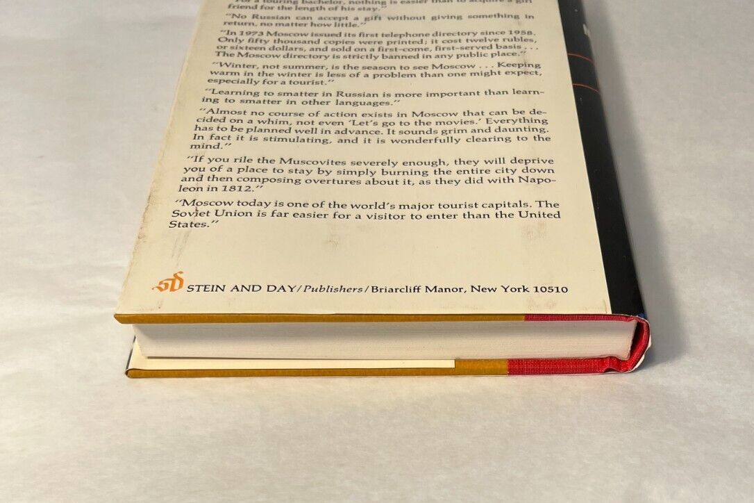 THE MOSCOW SCENE By Geoffrey Bocca - Hardcover - Image 4