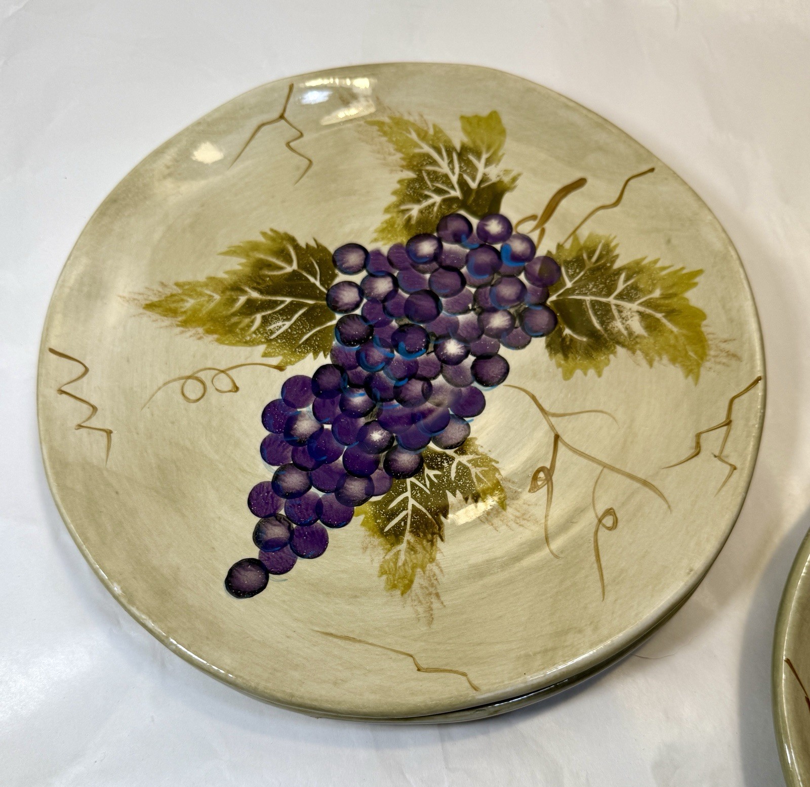 Set of 3 Tabletops Unlimited Cabernet Hand Painted Salad Plates 8 5/8" Grapes - Image 4