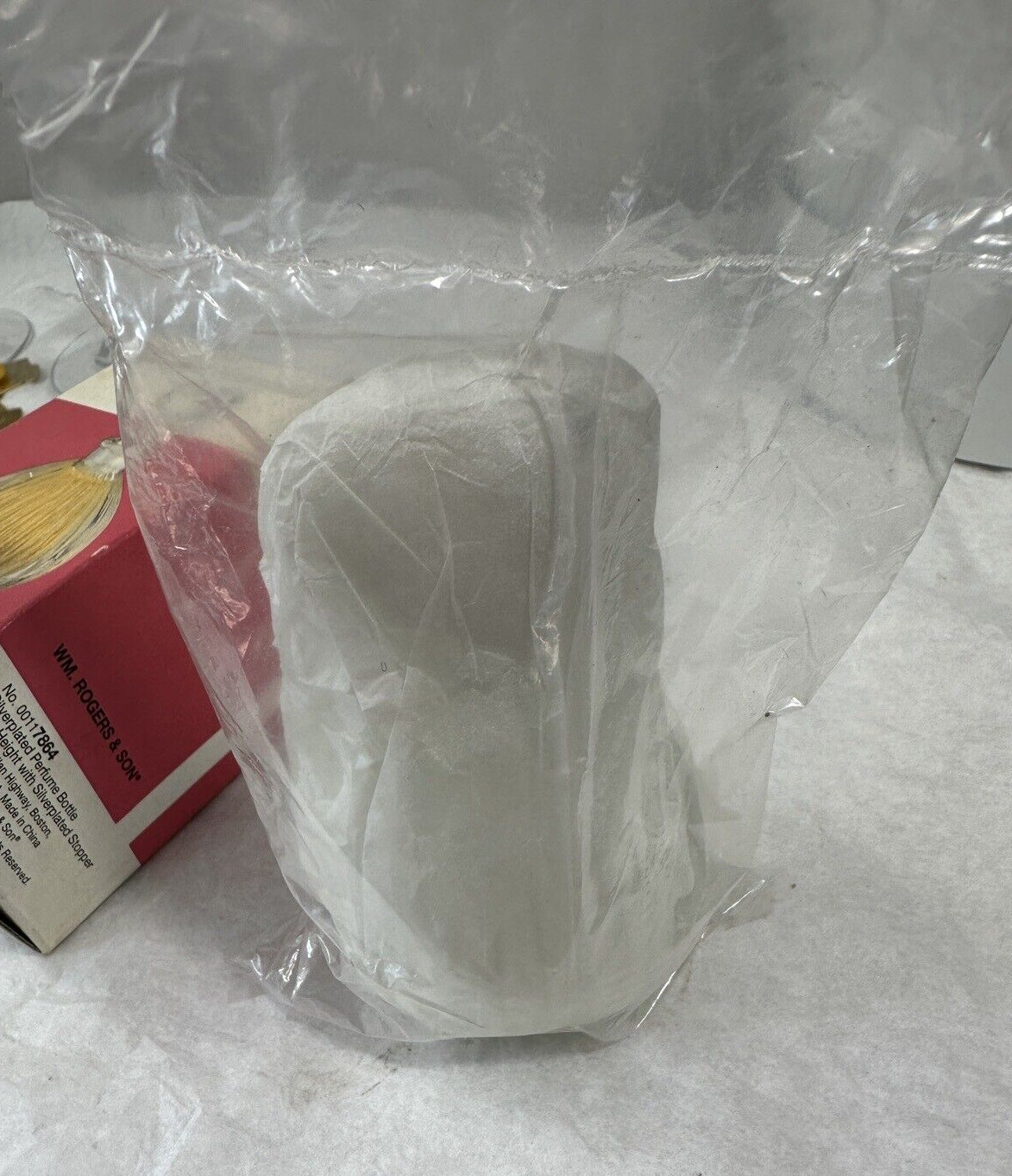 UNOPENED: WM Rogers Clear Glass Perfume Bottle With Silverplated Heart Stopper - Image 2