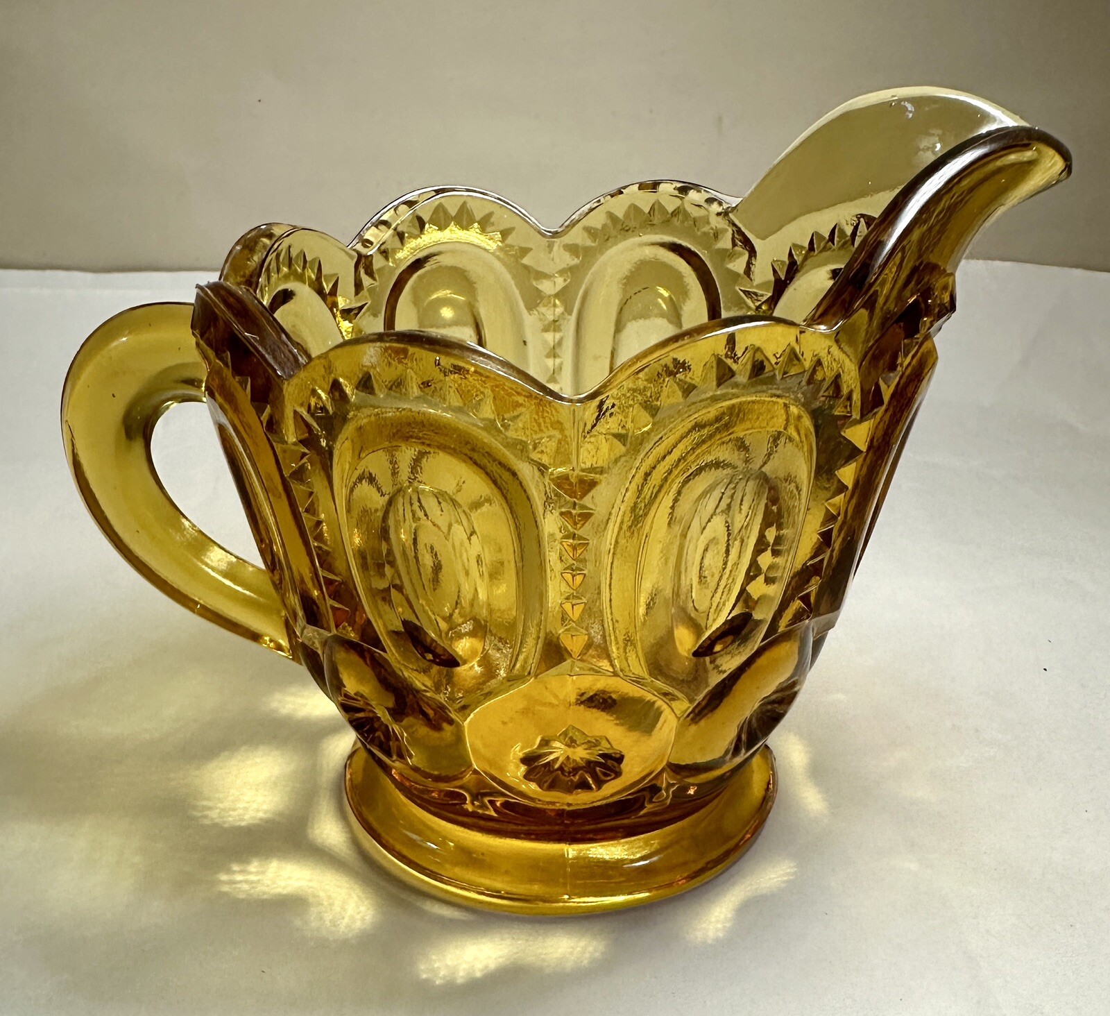 LE Smith Moon and Stars Amber Glass Creamer and Sugar Bowl - MINT - Image 7