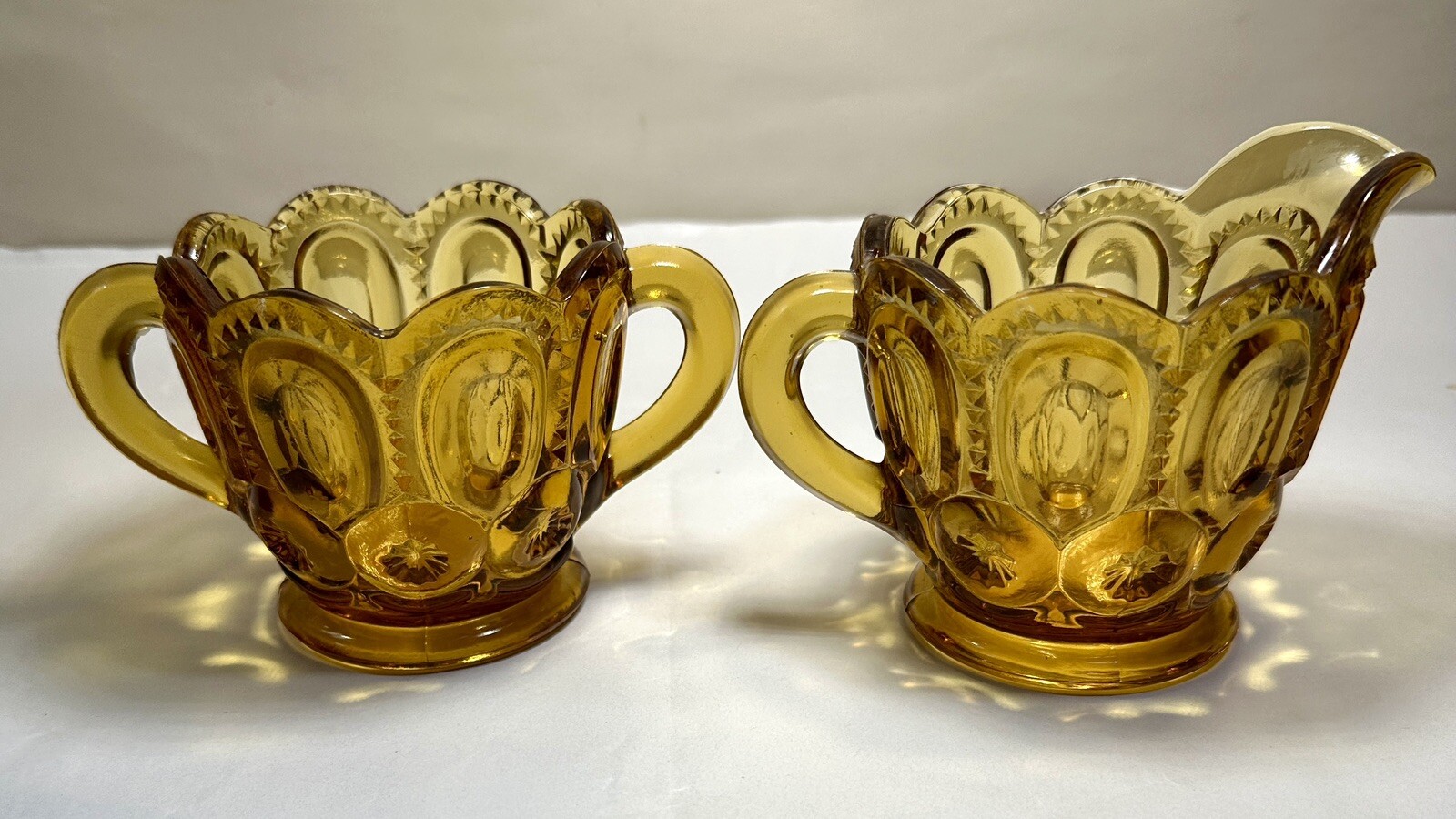 LE Smith Moon and Stars Amber Glass Creamer and Sugar Bowl - MINT