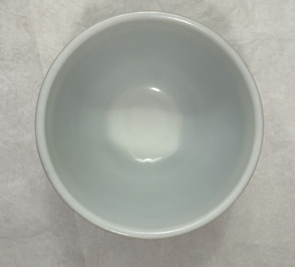 VTG PYREX Green Mixing Bowl Flowers Ovenware - 1.5 Pt - Image 2