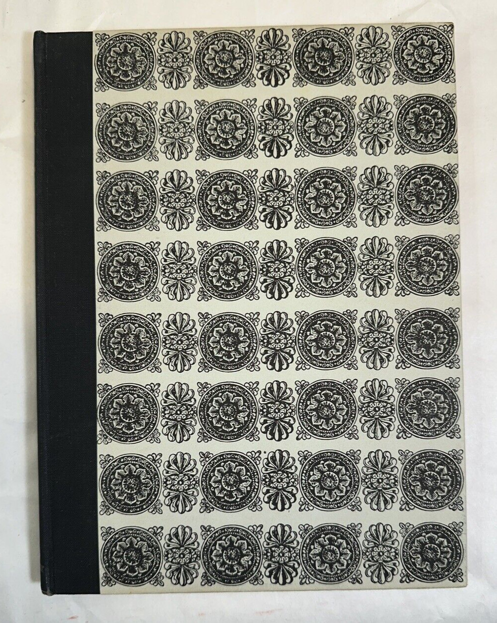 The Queen's Silver - Arthur Girling Grimwade - London, 1953 - Image 1