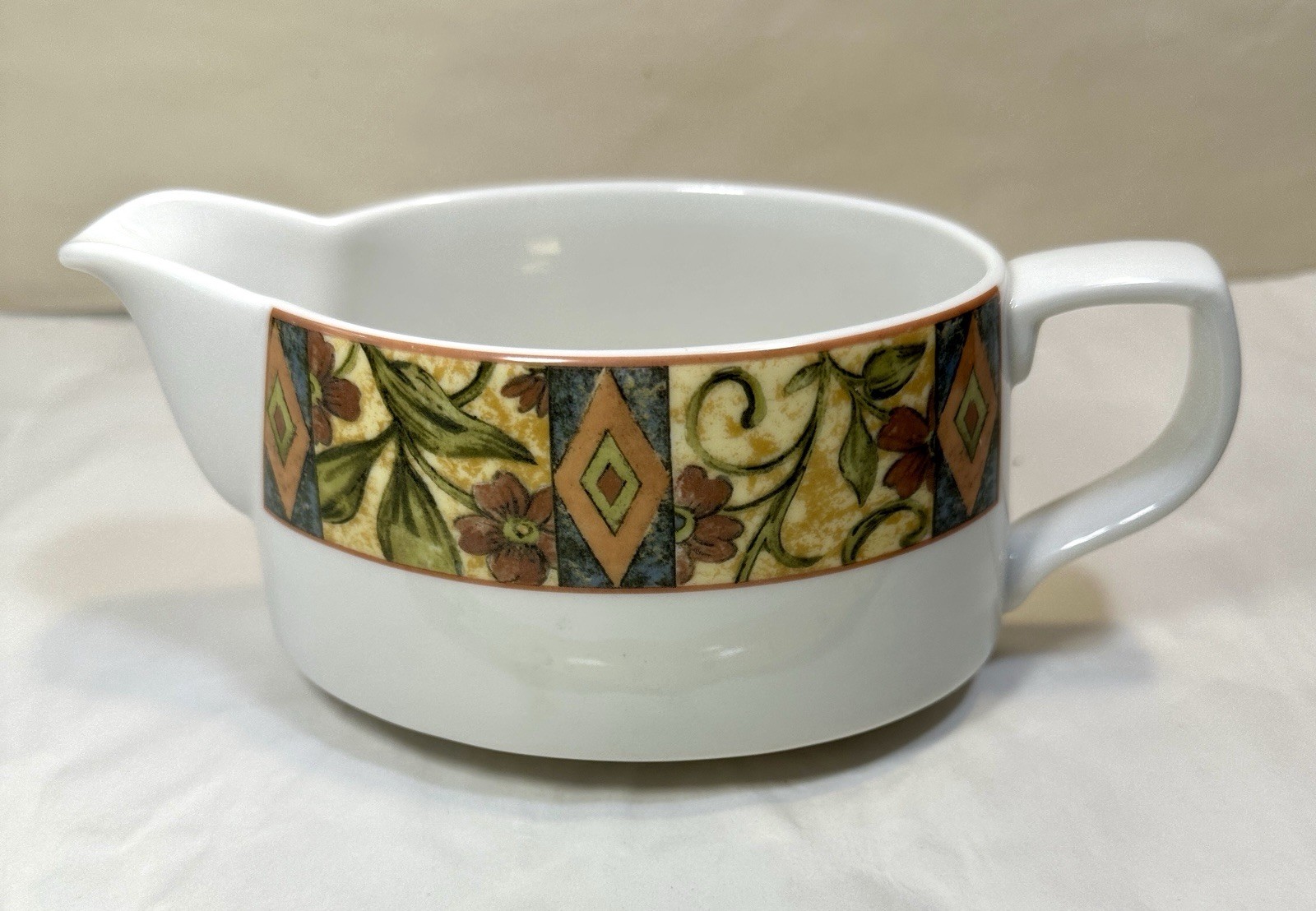 Doulton Everyday CINNABAR Gravy Boat 7” x 3” Royal Doulton 1996 - Image 4