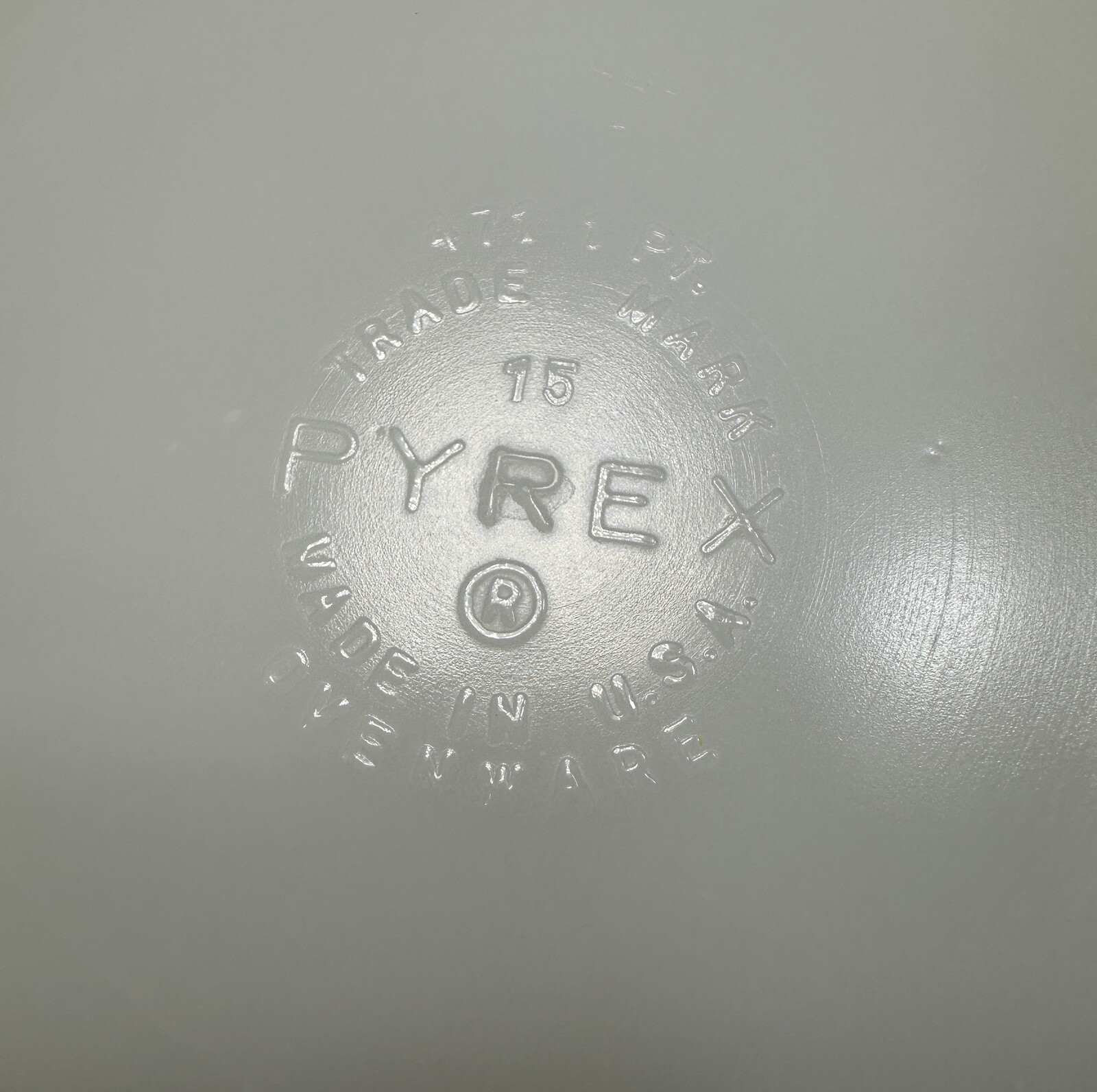 PYREX 6-1/4" Daisy Yellow 1 Pint 471 Round Refrigerator Dish 470-C Lid - Image 3