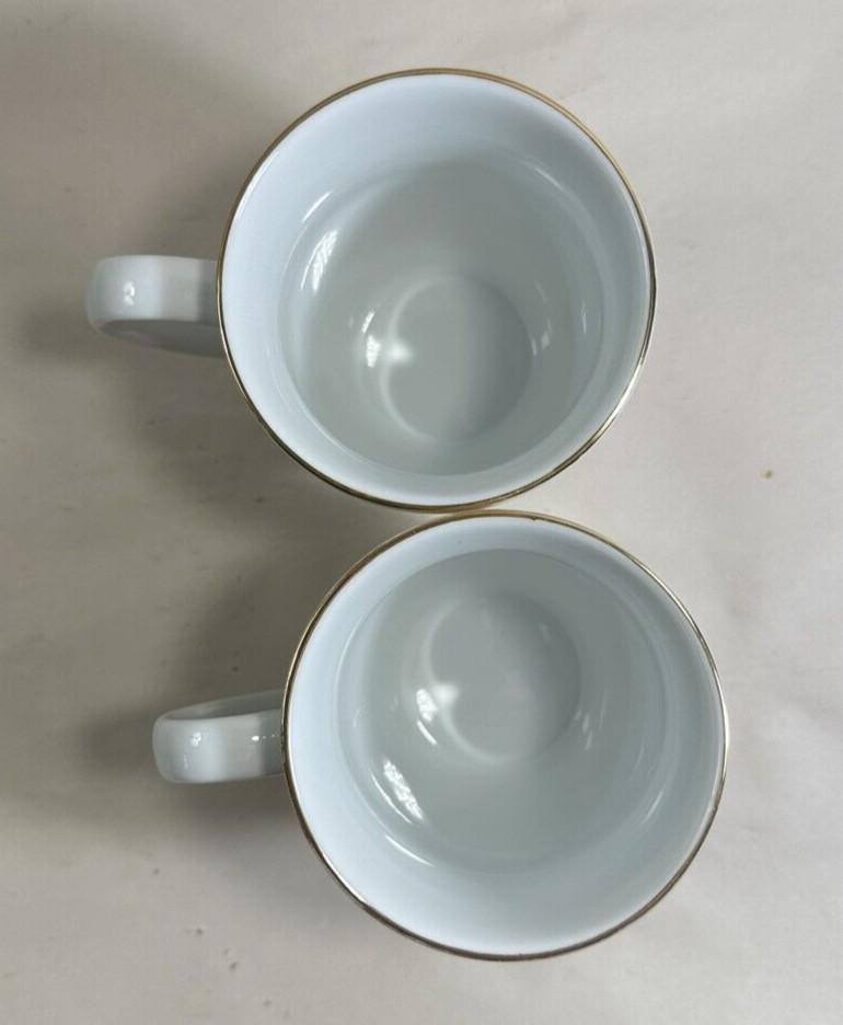 Two (2) Winnie the Pooh Ceramic Coffee / Tea Mugs - Unboxed - Image 2