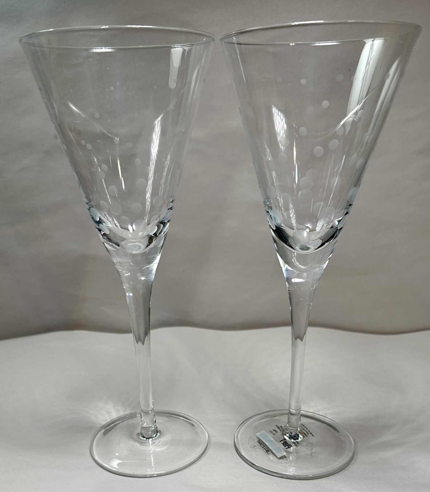 PIER 1 Pair (2) Etched Dots Glass Goblets - 9 3/4” Tall - 8 oz - Image 6