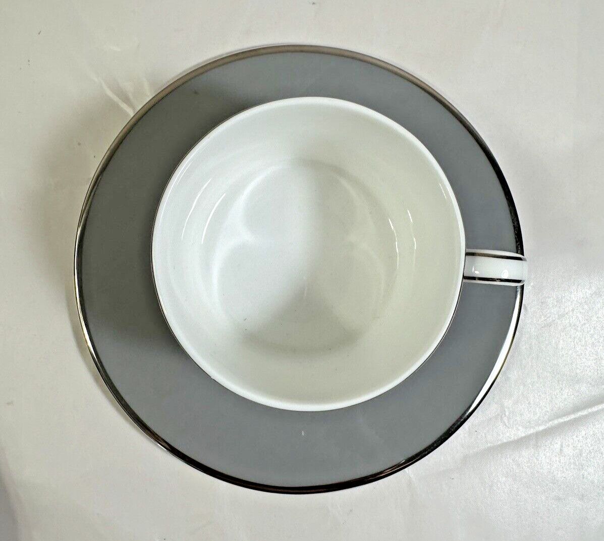 Mikasa Color Studio Grey and Platinum 5-pc Dinnerware Set - Unboxed, Unused - Image 6