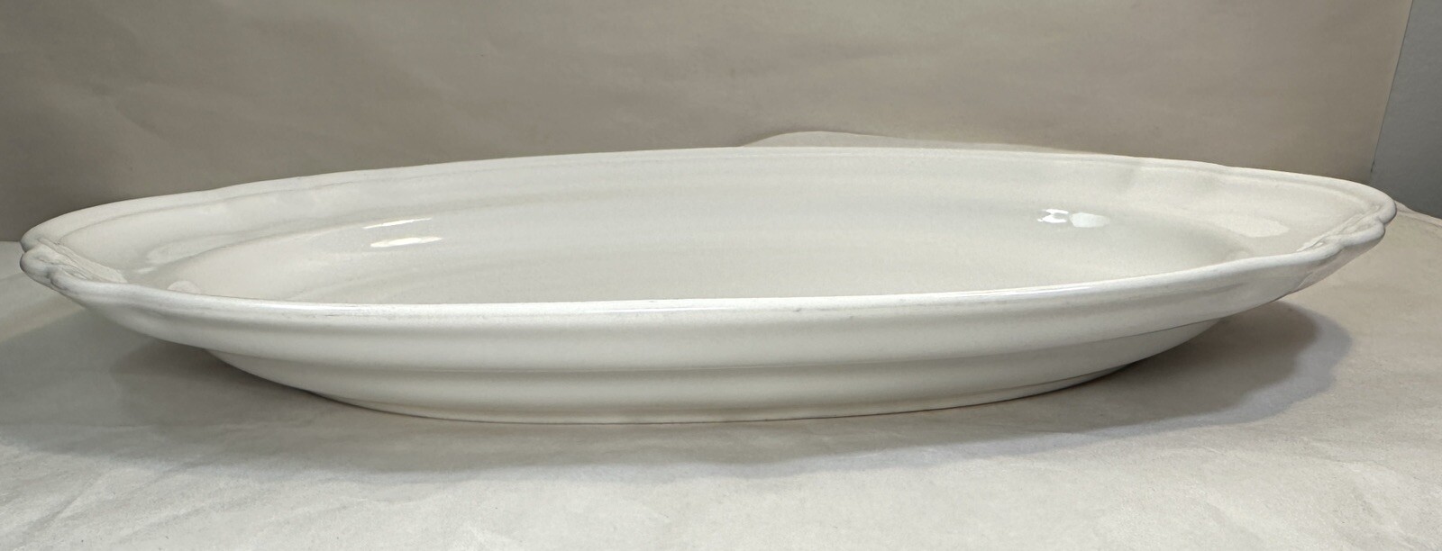 Pfaltzgraff Gazebo White - 10 1/4" X 14 1/2" Oval Scalloped Serving Platter - Image 2