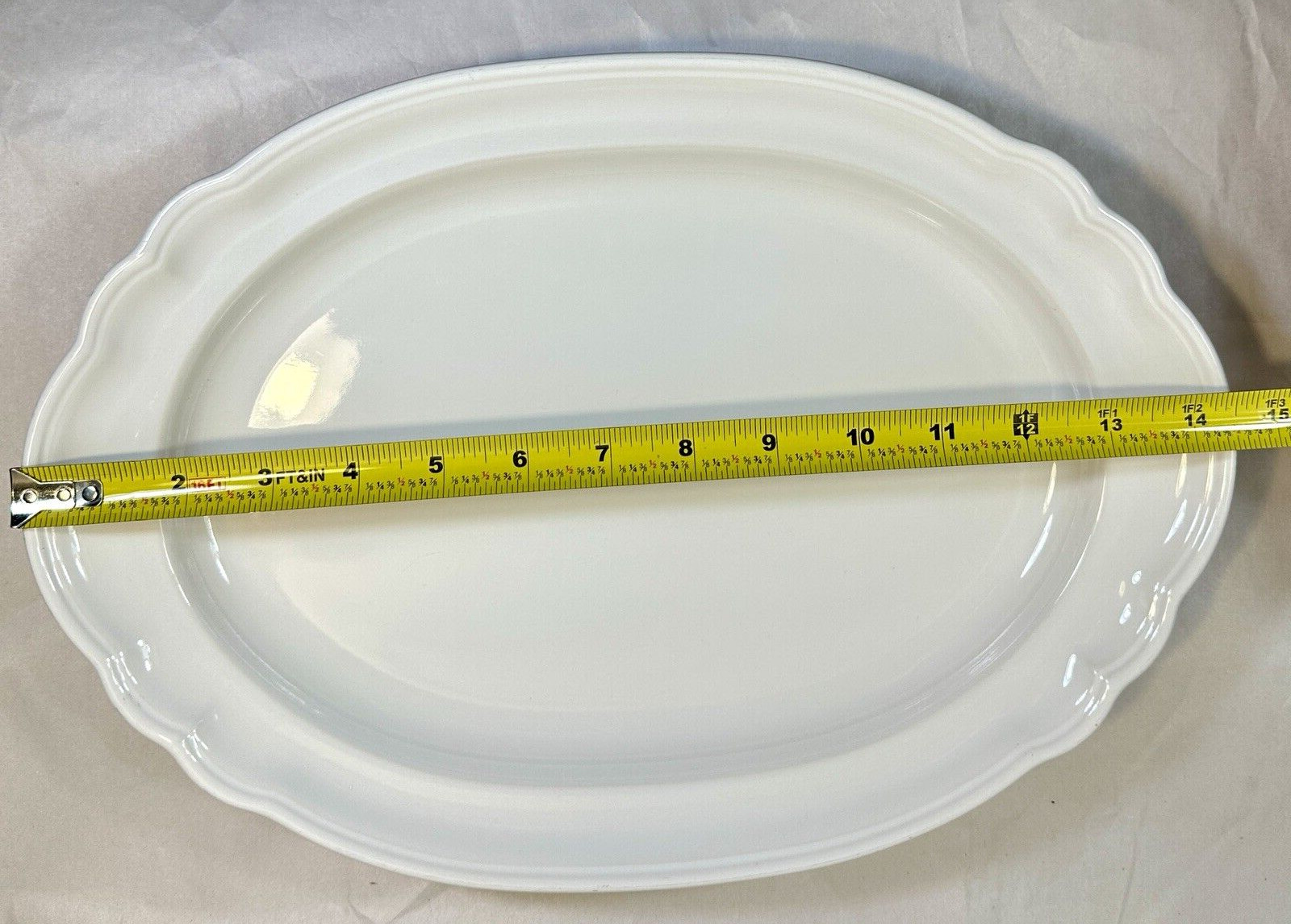 Pfaltzgraff Gazebo White - 10 1/4" X 14 1/2" Oval Scalloped Serving Platter - Image 5