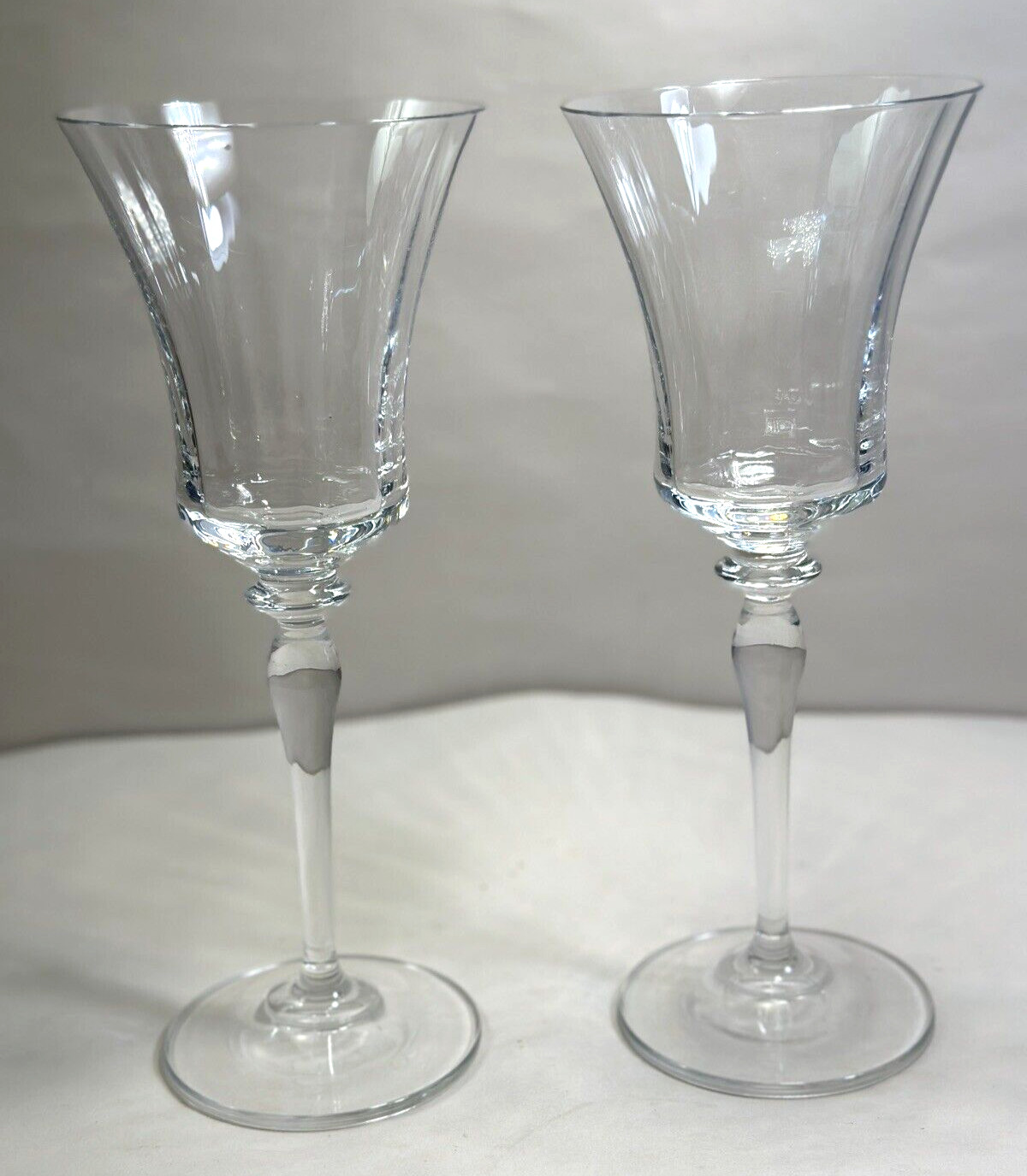 Mikasa Crystal Jamestown Wine Glasses / Water Goblets - Set of Two - EUC - Image 3