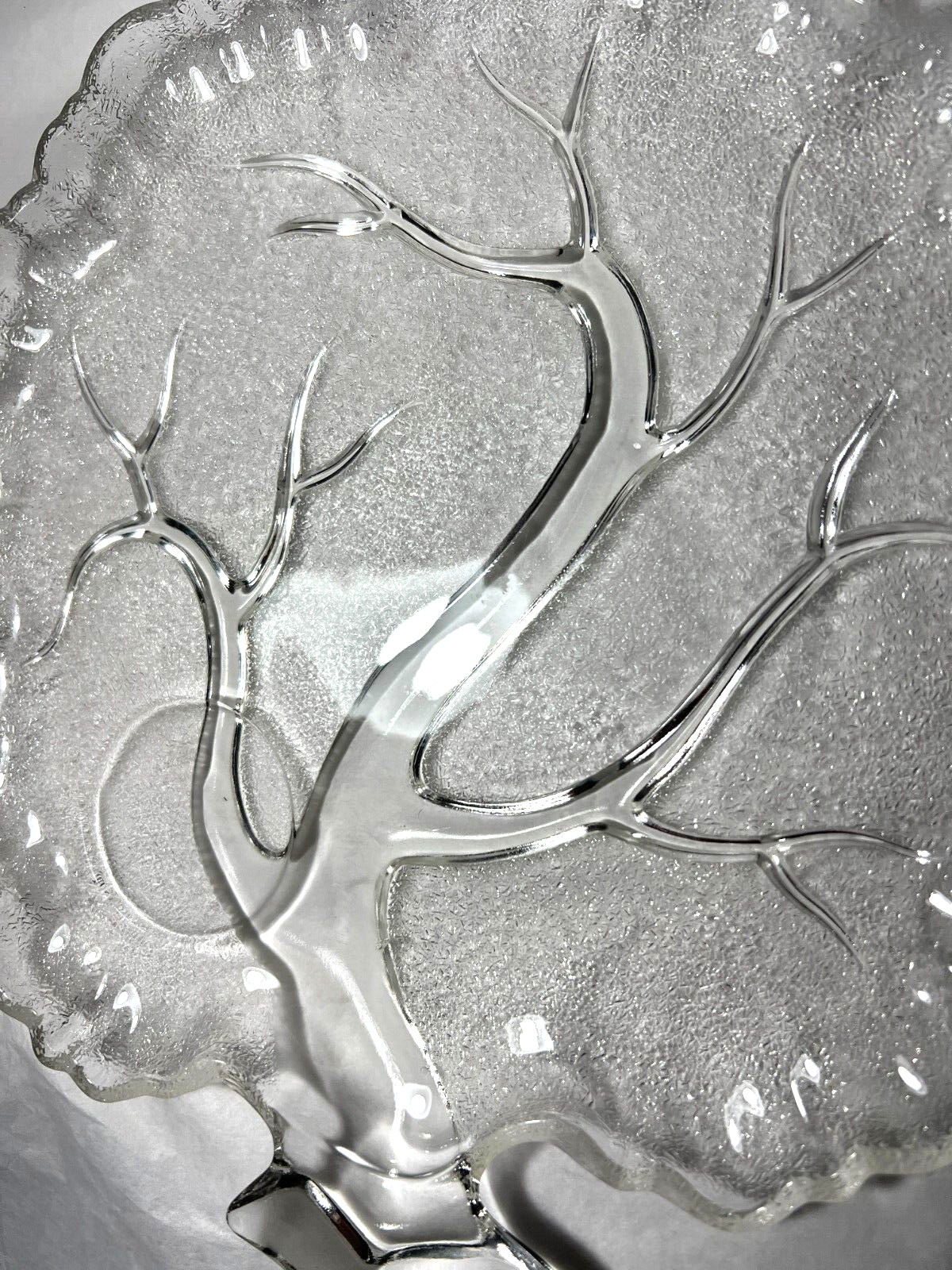 4 Vintage Hazel Atlas Orchard Tree of Life Frosted Glass Snack Trays (No cups) - Image 3